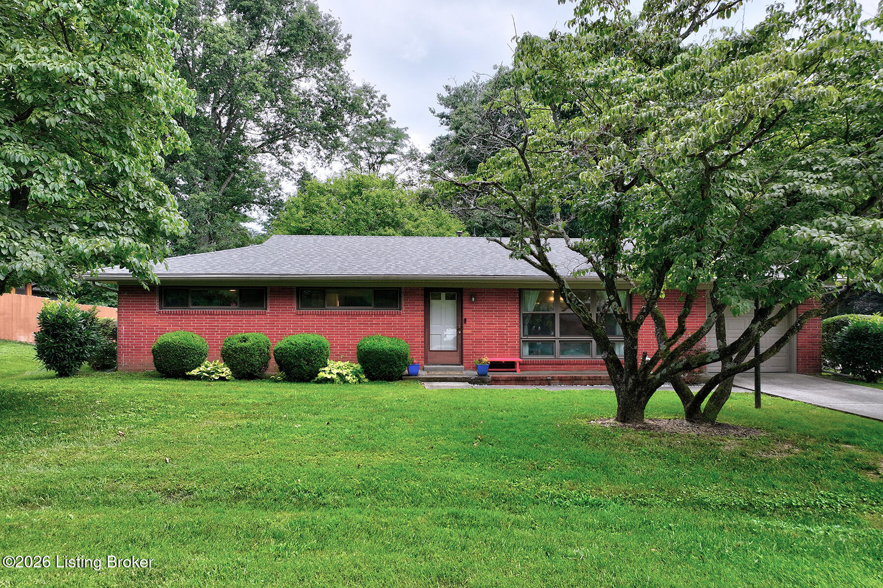 1200 Meadowridge Trail Property Photo 1