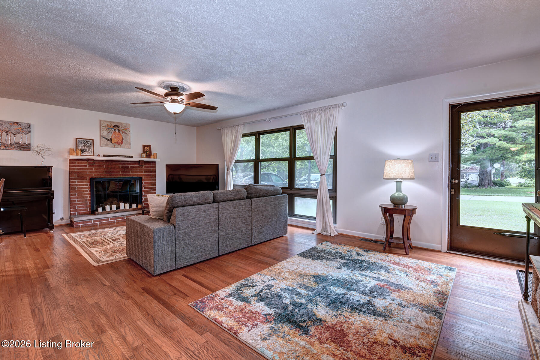 1200 Meadowridge Trail Property Photo 5