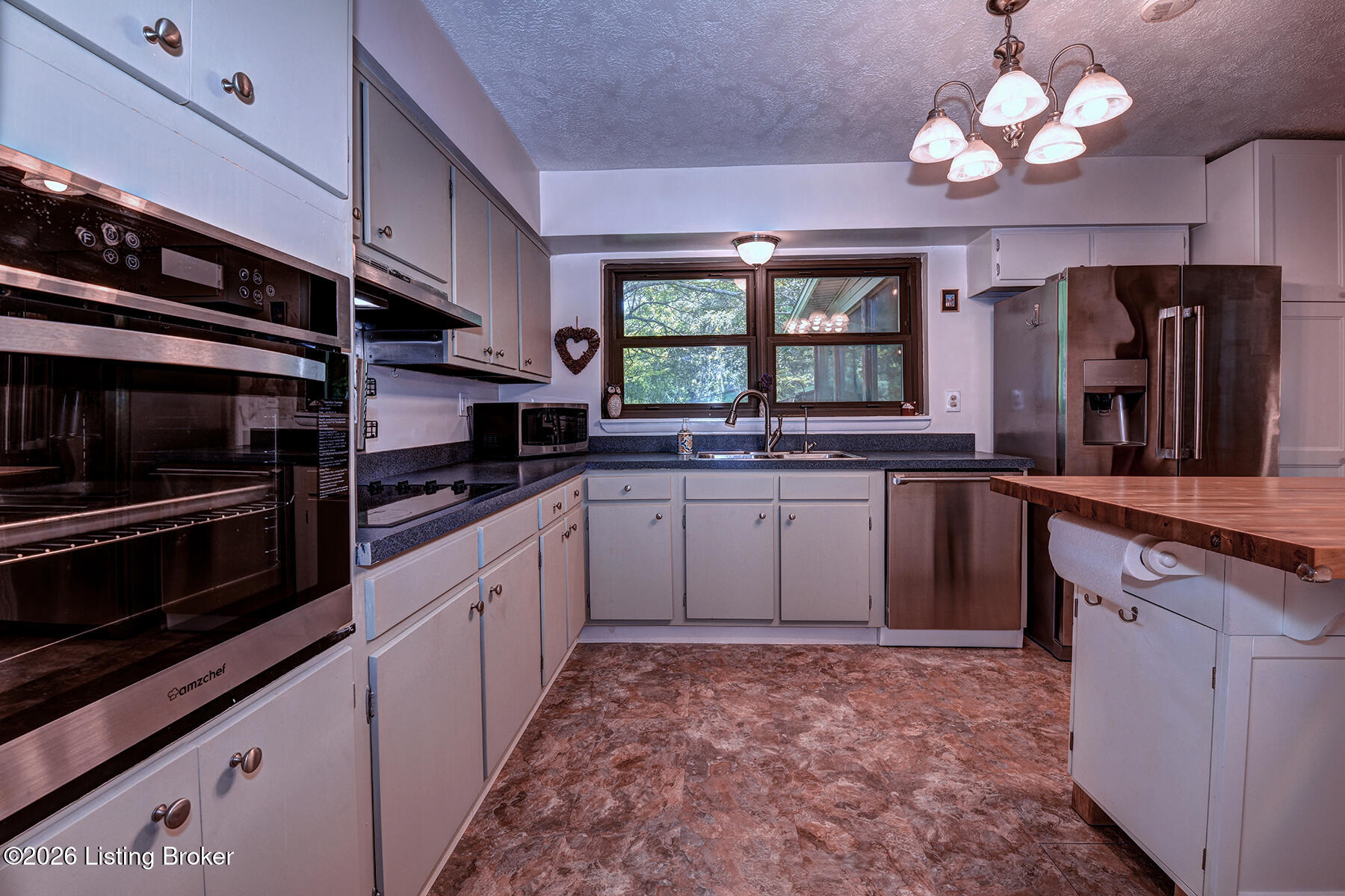 1200 Meadowridge Trail Property Photo 20