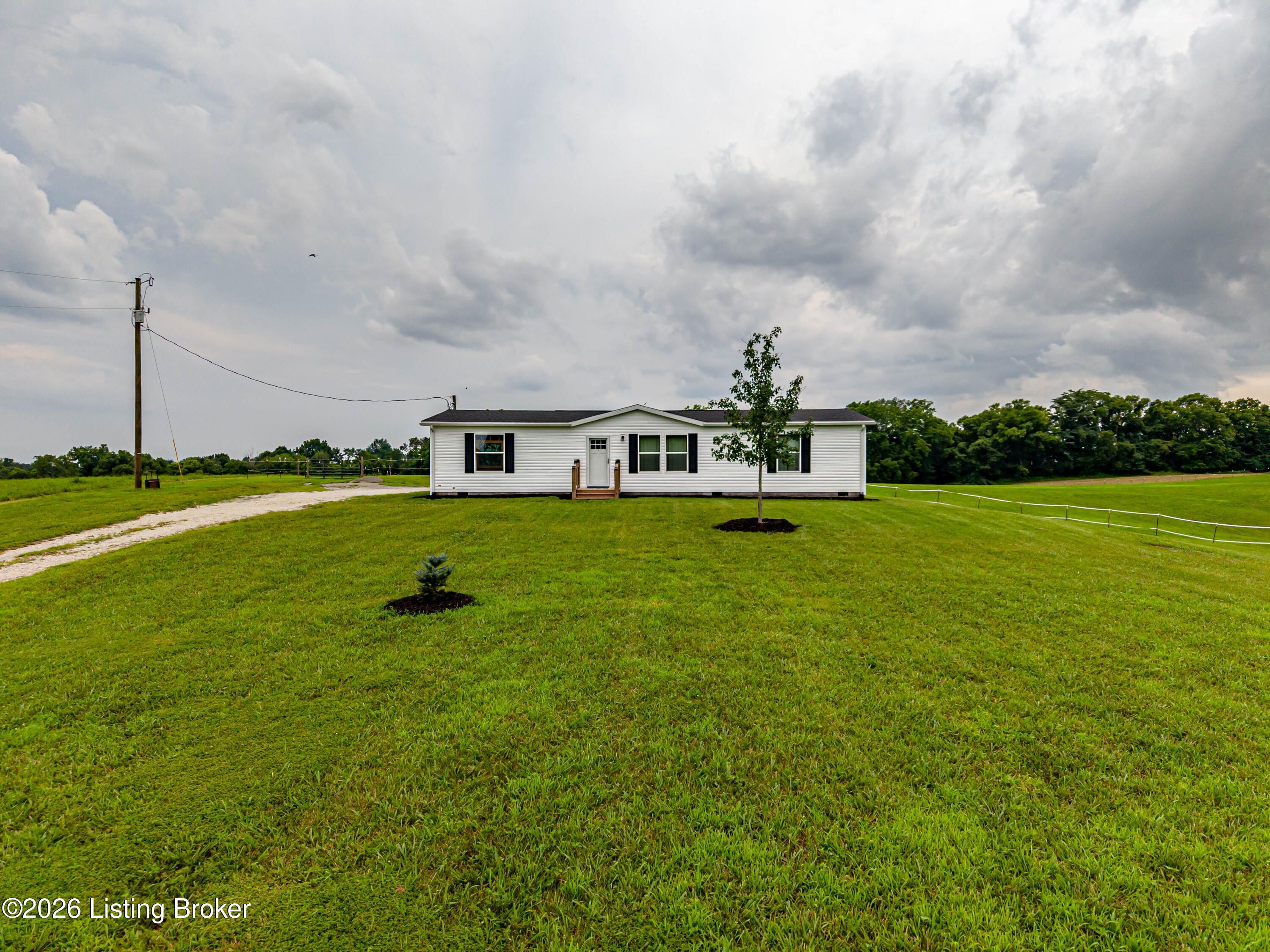 897 Olive Branch Rd Property Photo 4