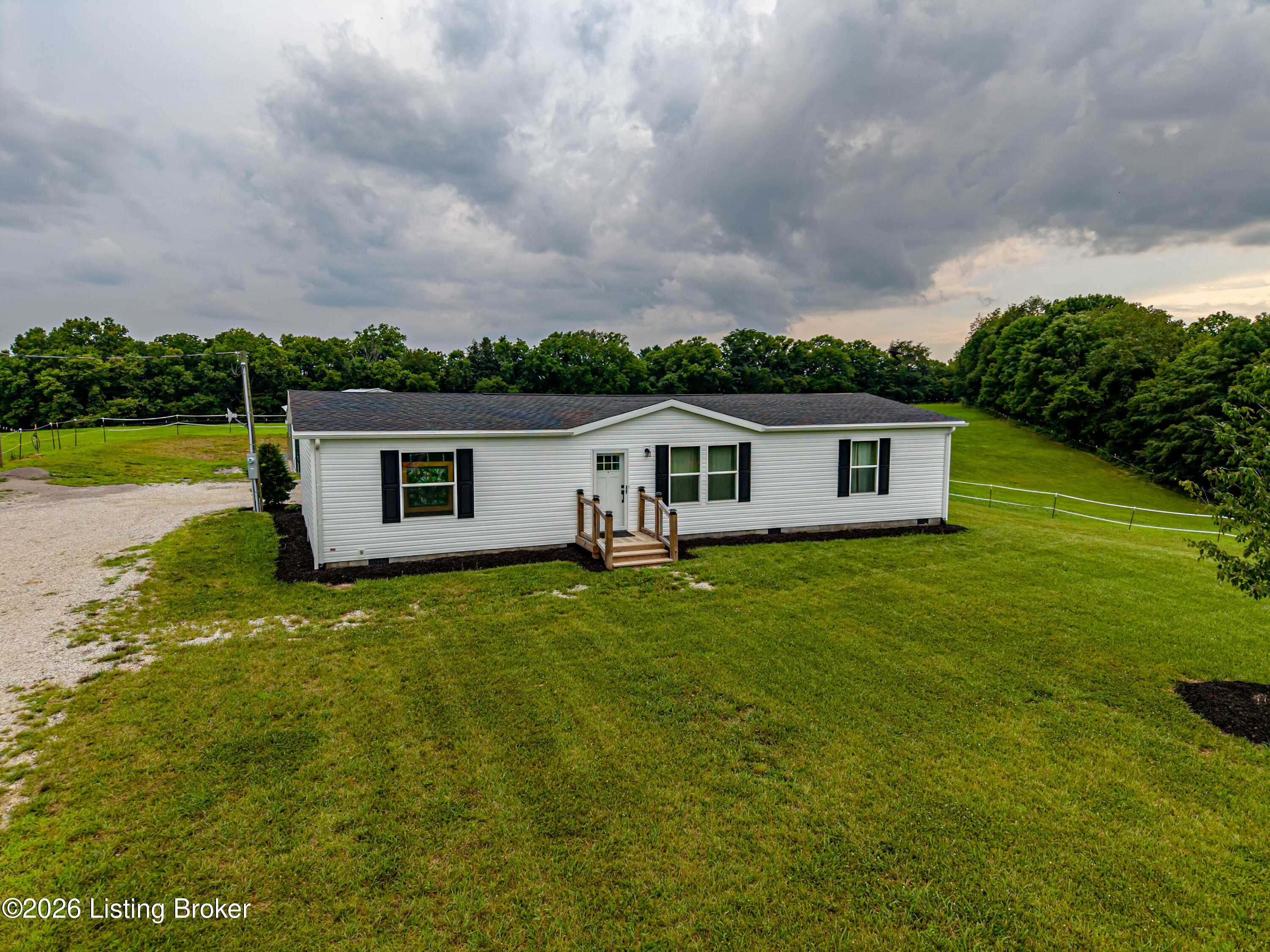897 Olive Branch Rd Property Photo 6