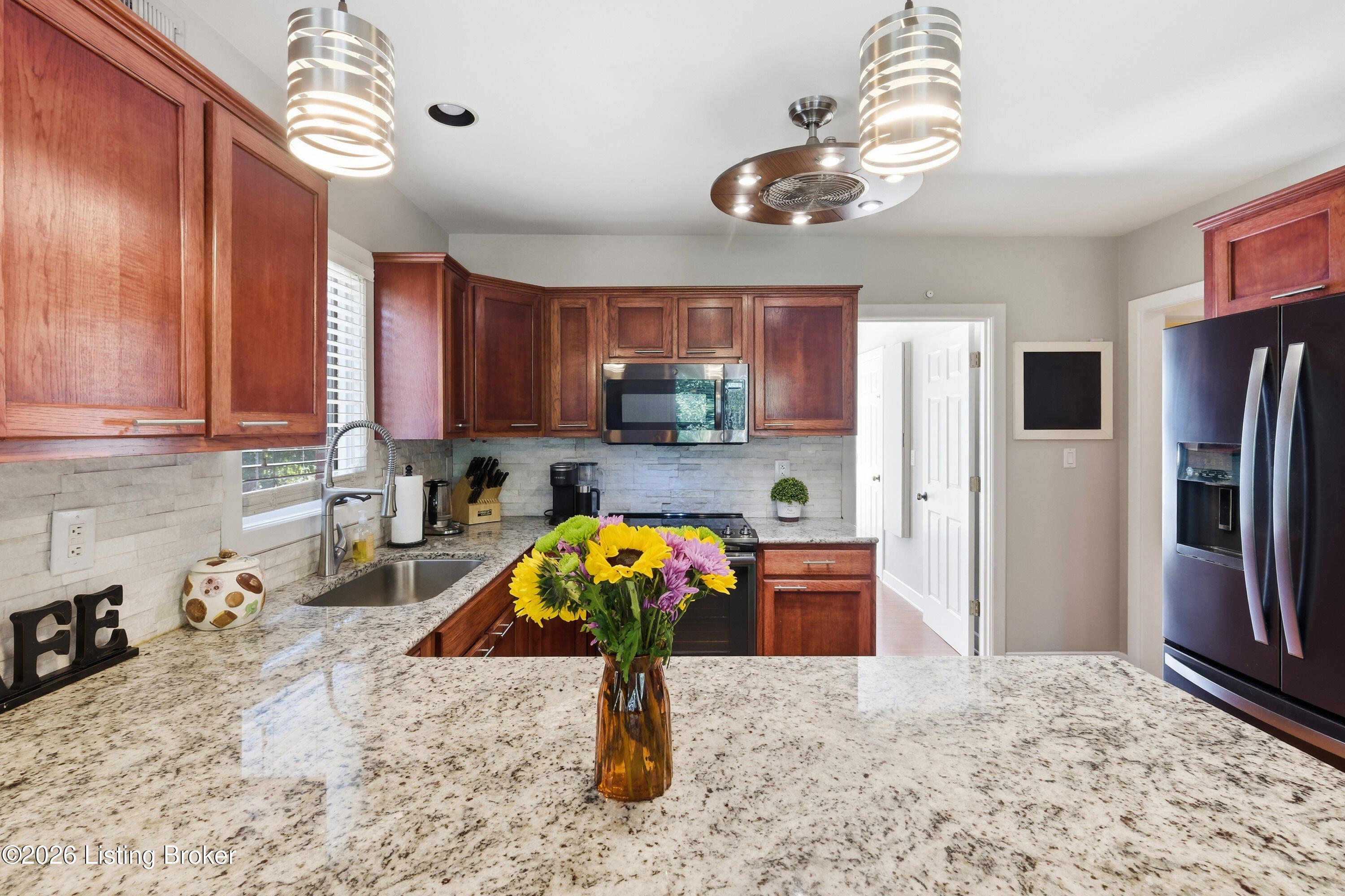 10500 Dove Tree Ct Property Photo 8
