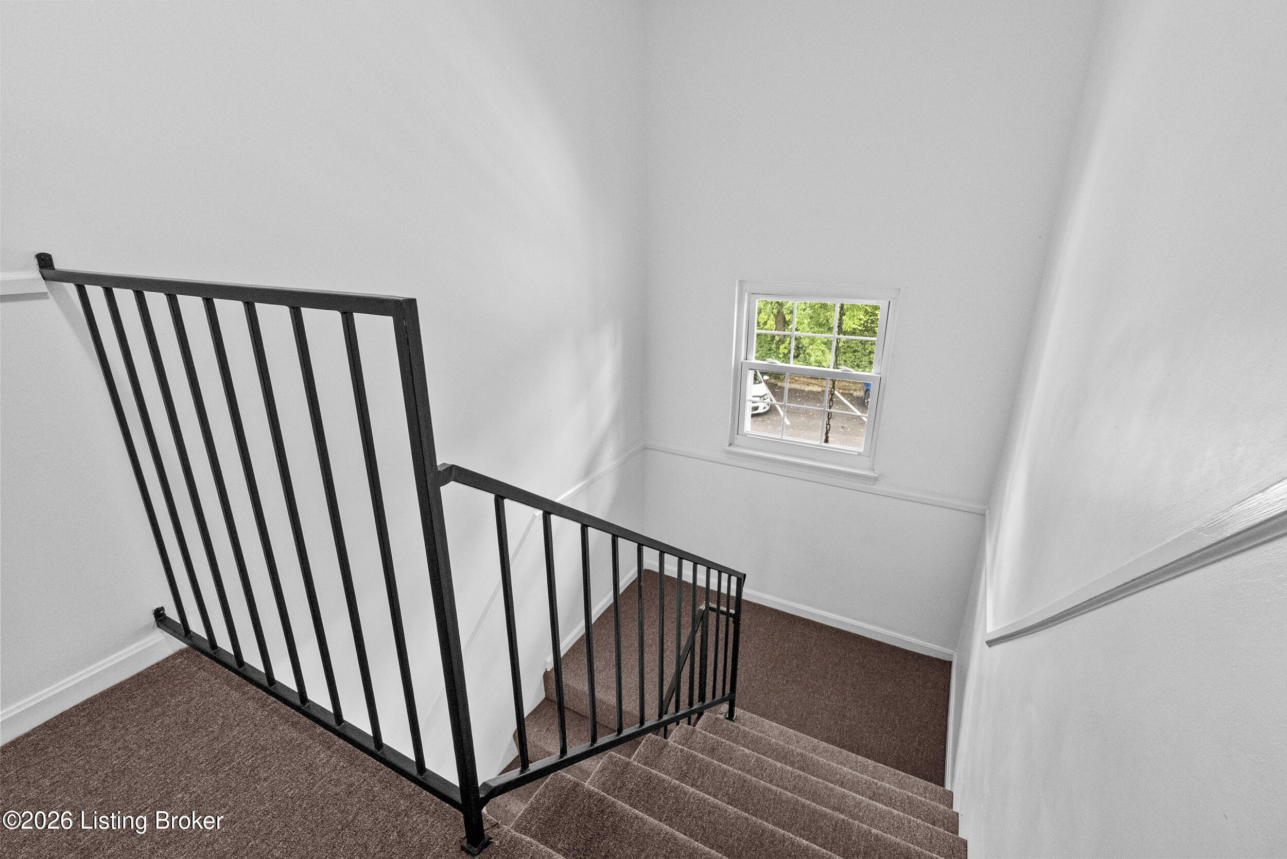 3307 Colonial Manor Cir Unit 6b Property Photo 6