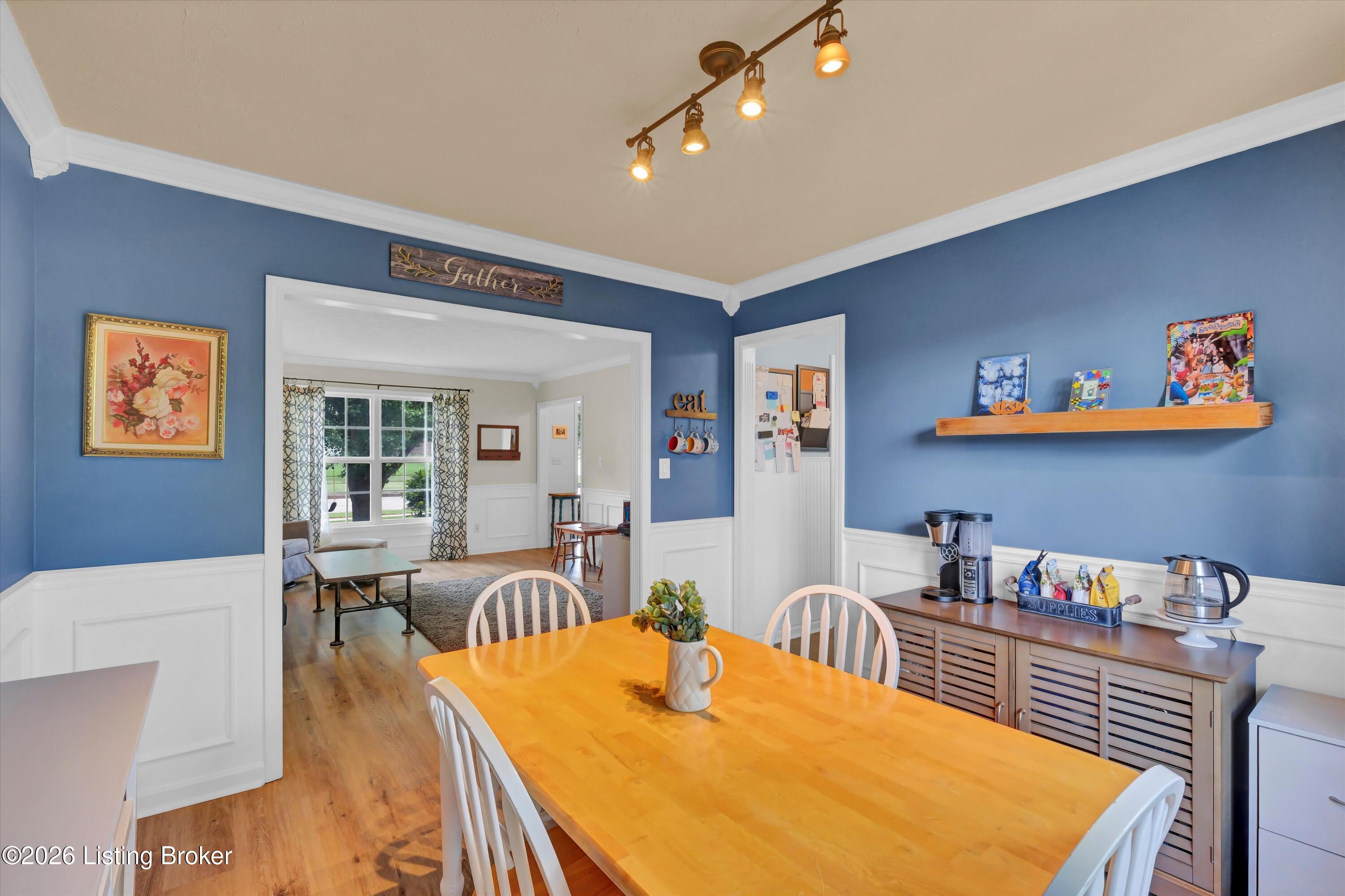 11115 Oak Bend Ct Property Photo 5