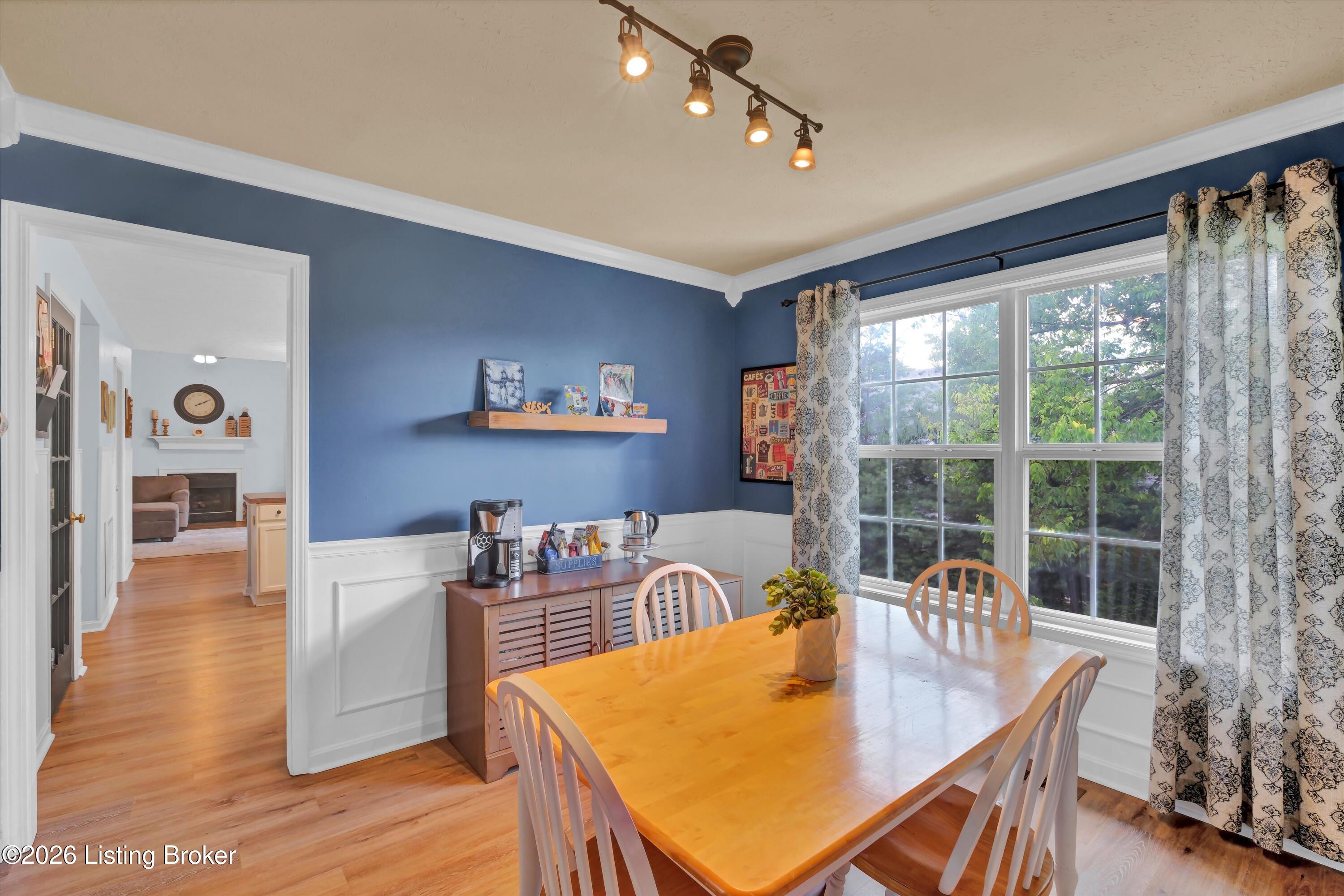 11115 Oak Bend Ct Property Photo 6