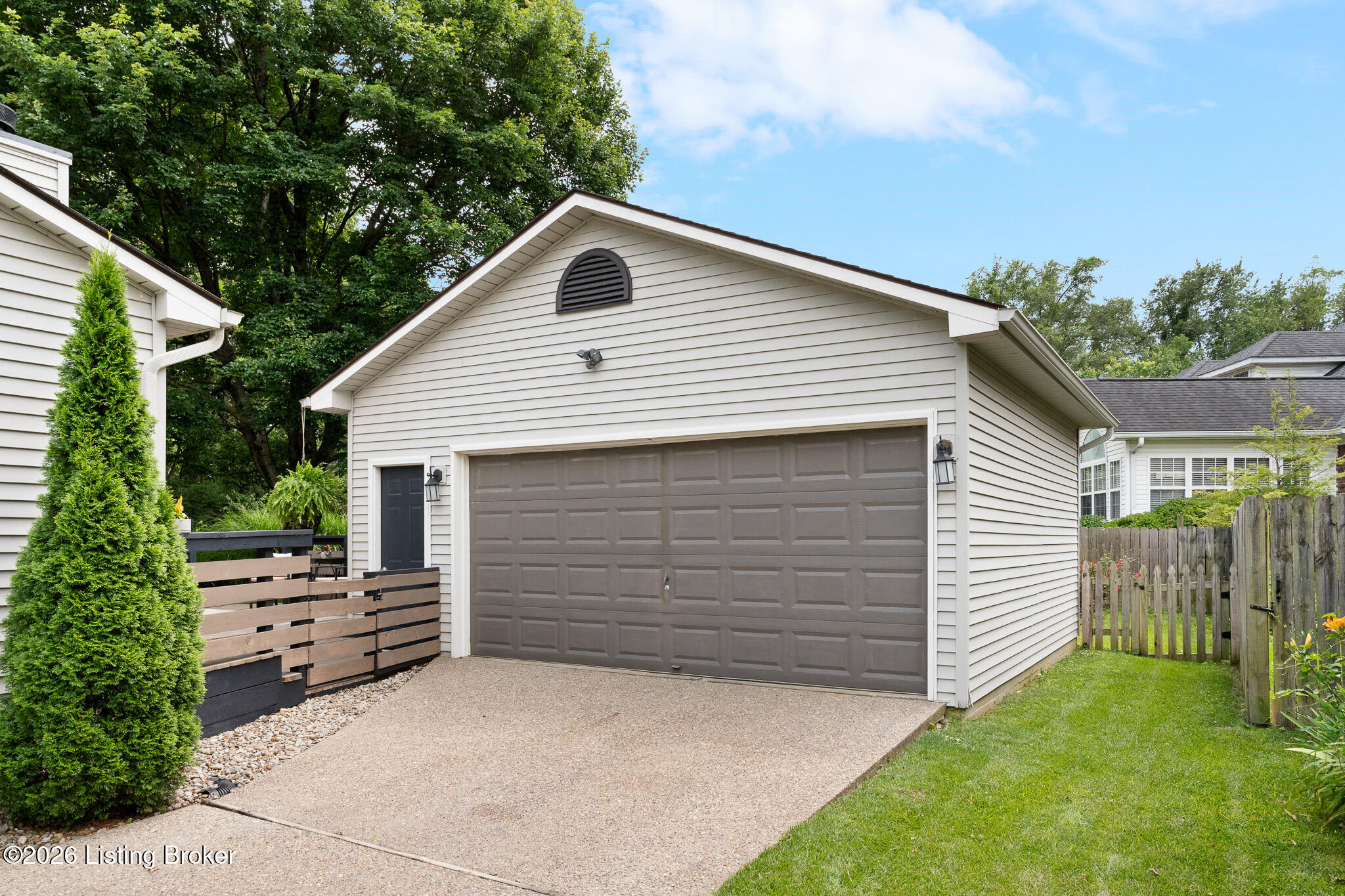 4302 Holly Tree Dr Property Photo 40