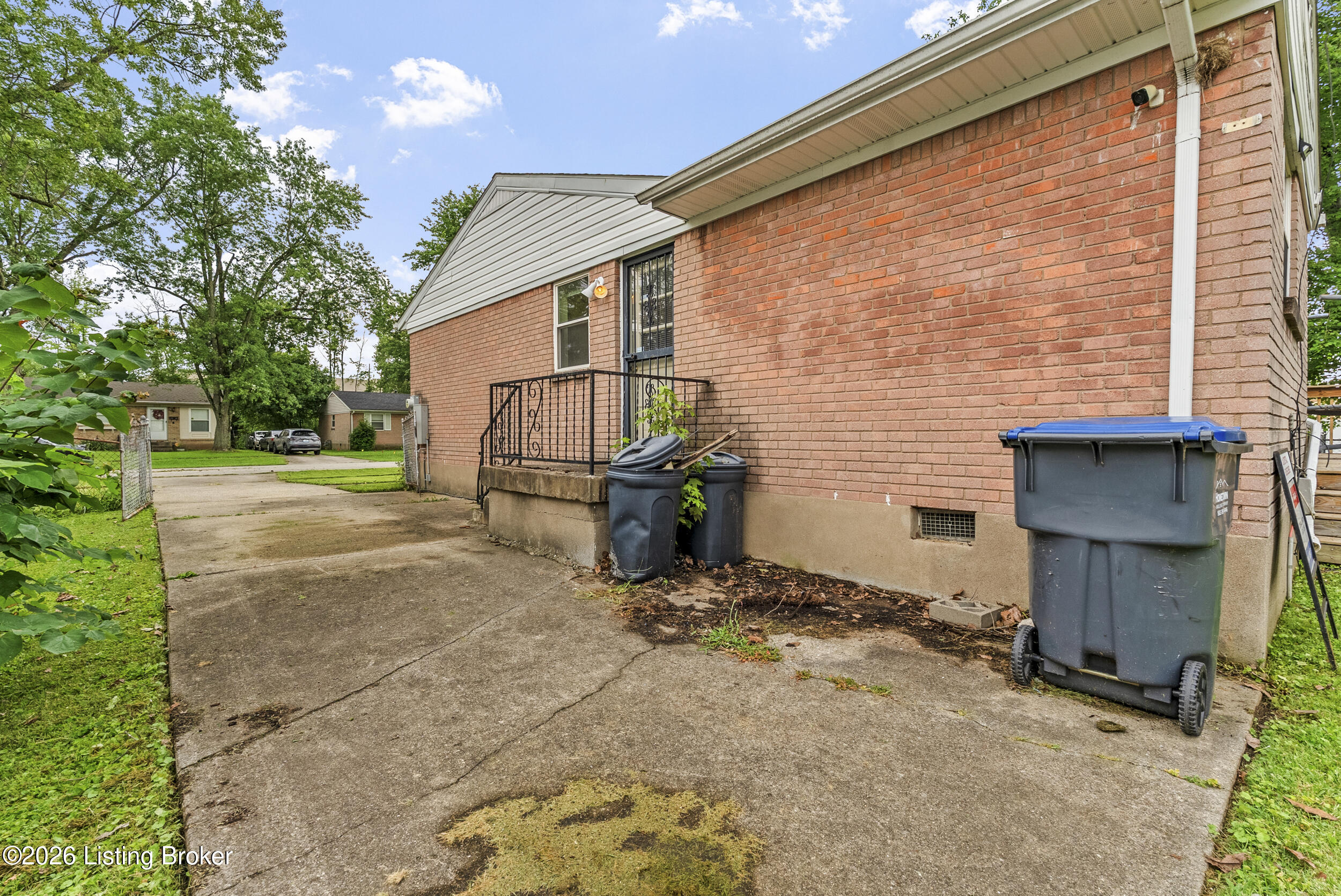 6511 Maravian Dr Property Photo 27