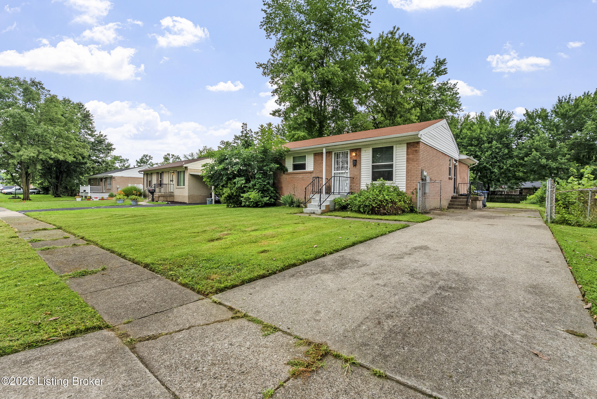 6511 Maravian Dr Property Photo 32