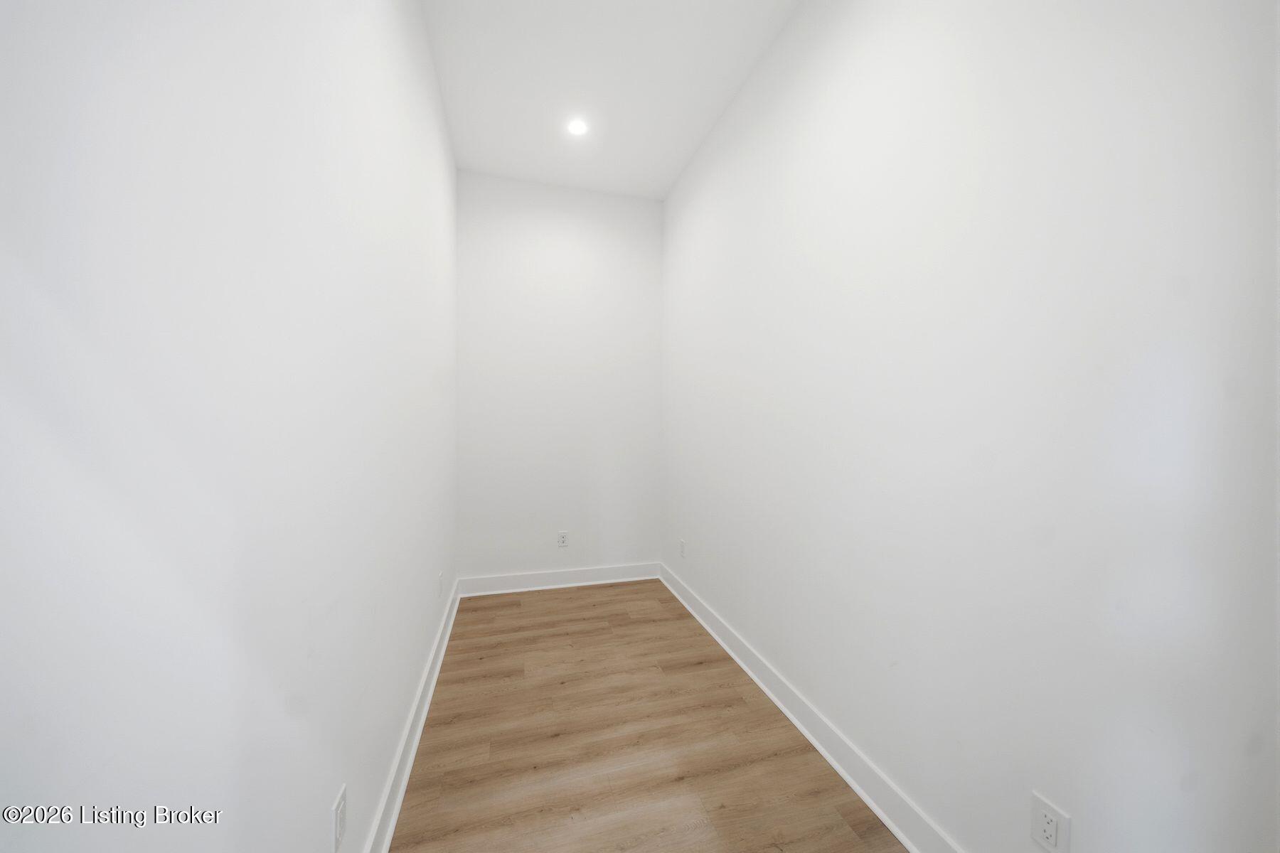 1032 Lydia St Property Photo 25