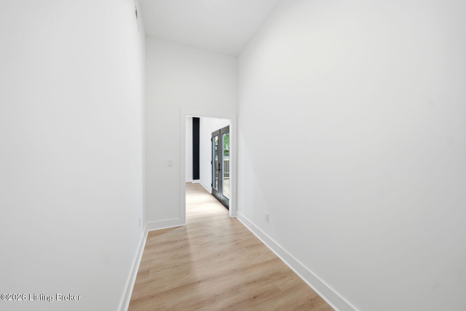 1032 Lydia St Property Photo 26