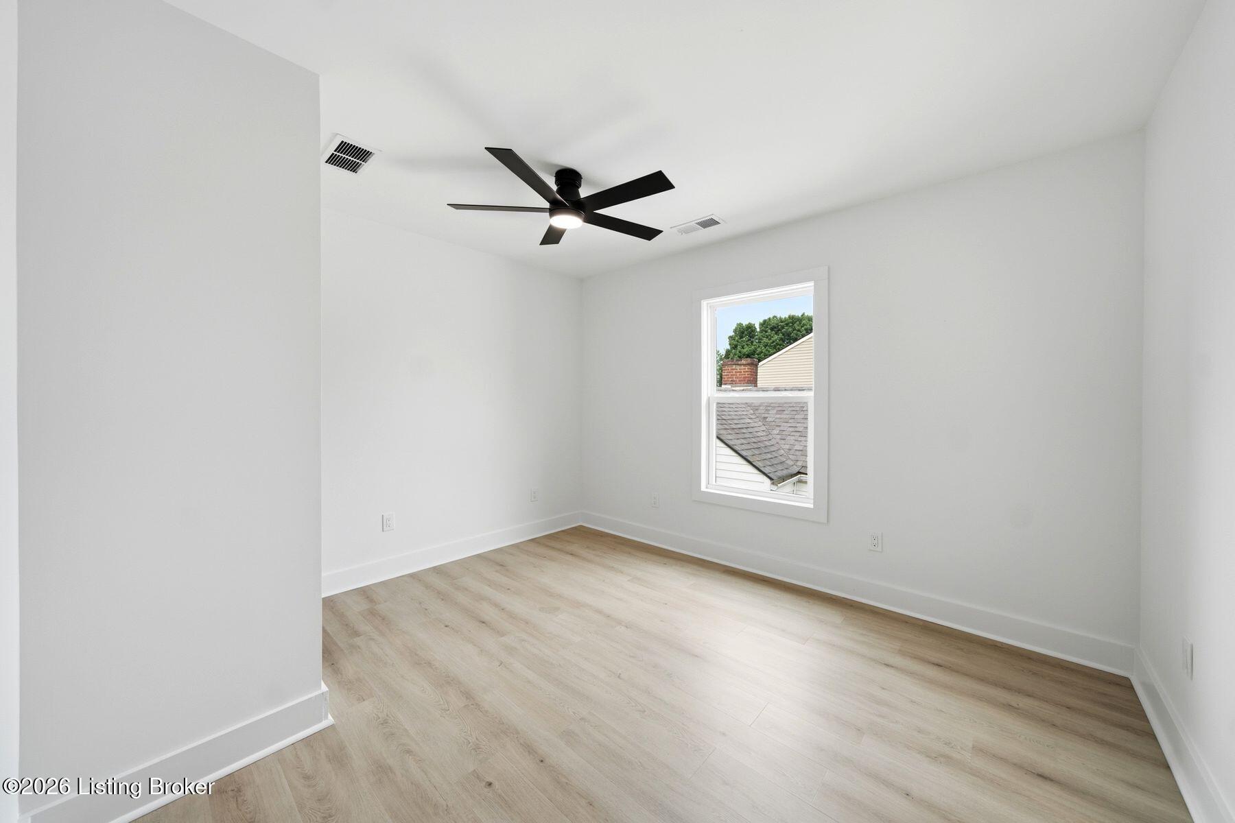 1032 Lydia St Property Photo 38