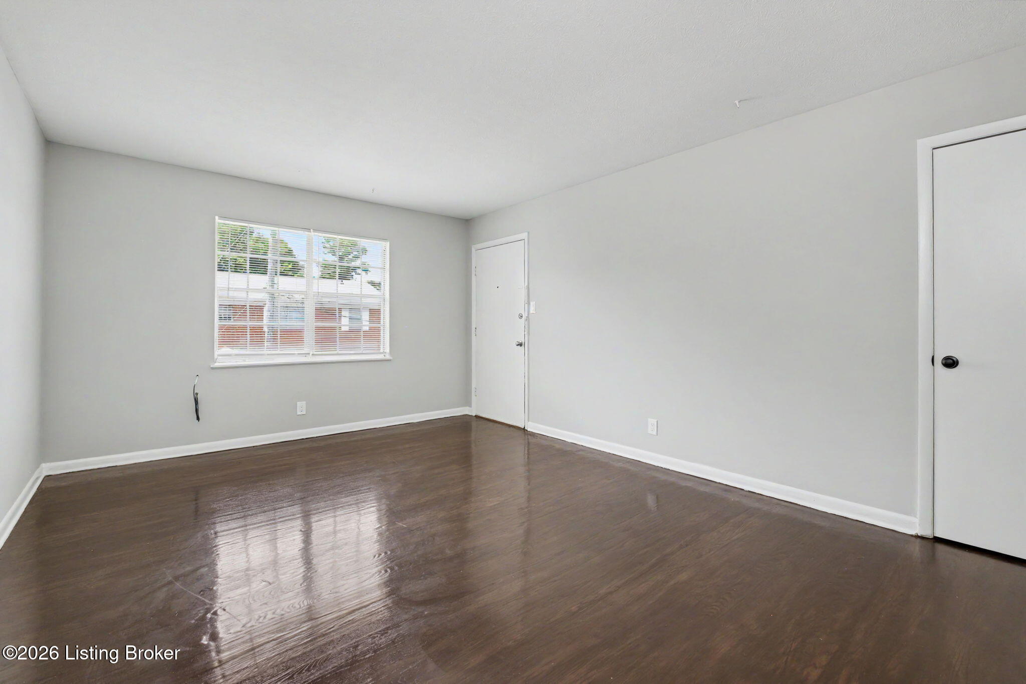 2632 Lindsay Ave C4 Property Photo 6