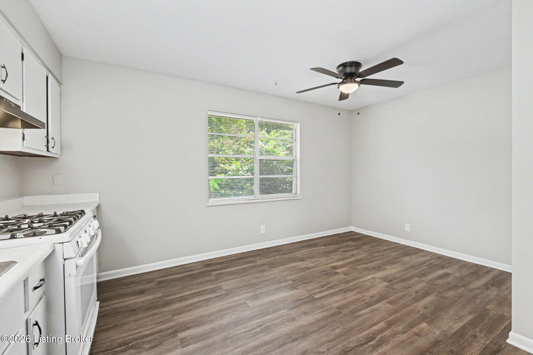 2632 Lindsay Ave C4 Property Photo 9