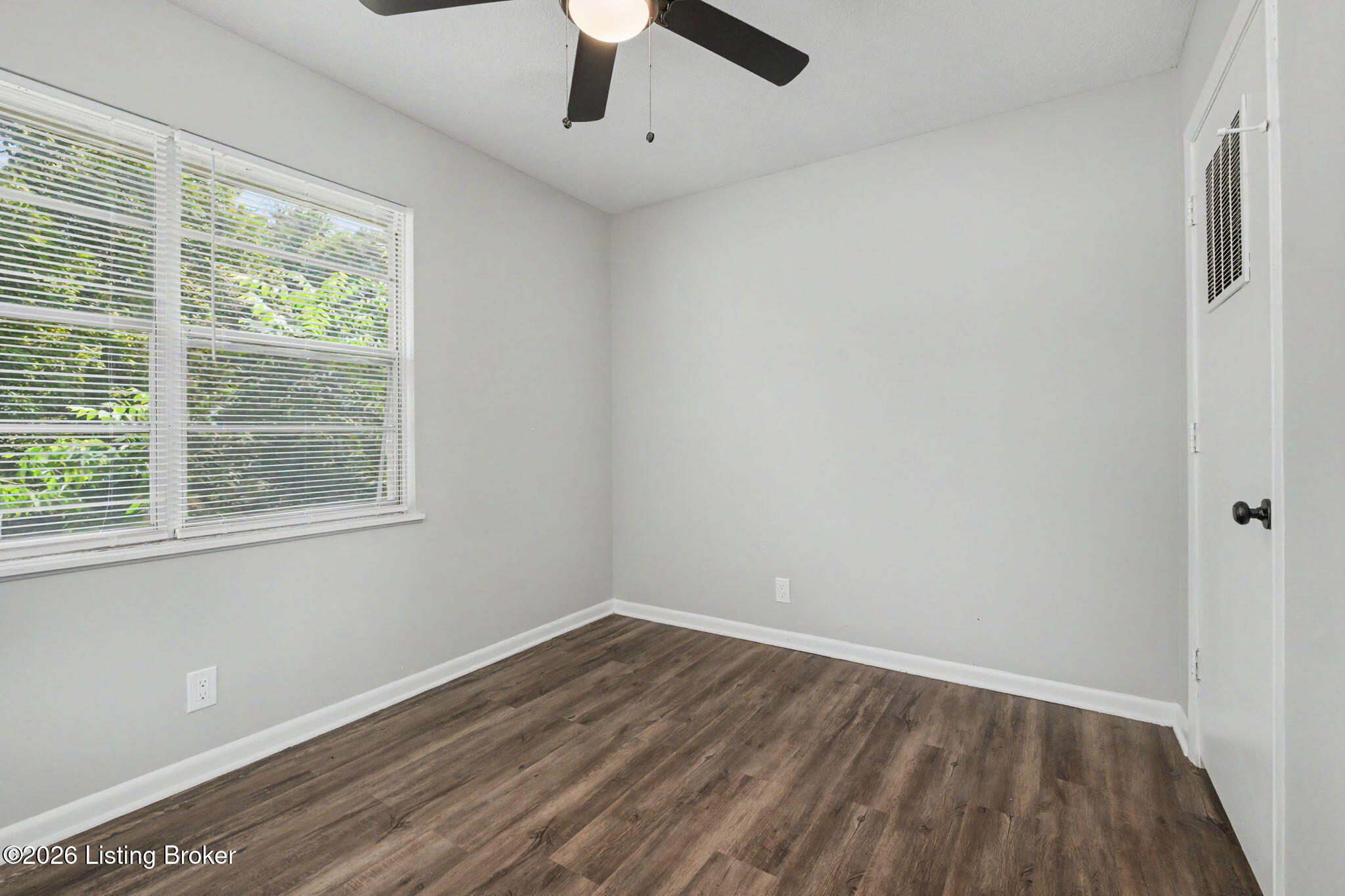 2632 Lindsay Ave C4 Property Photo 19