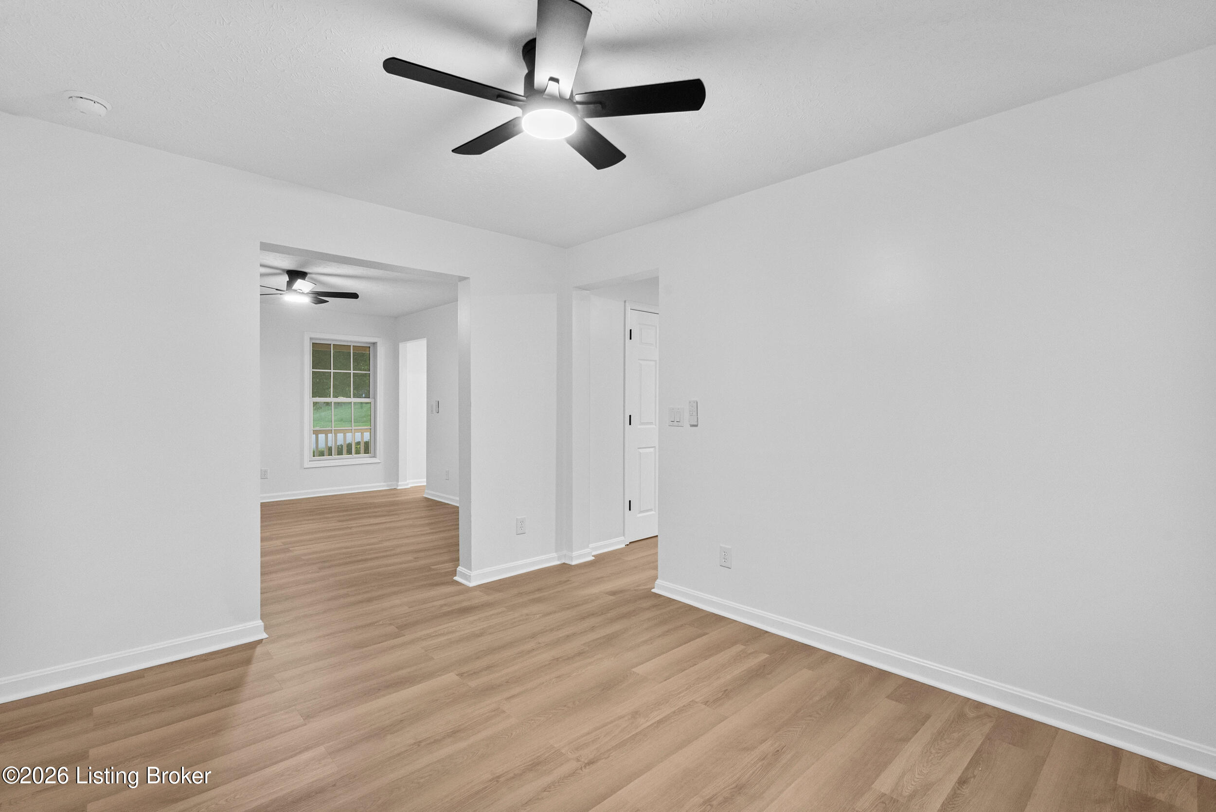 243 Grand Central Dr Property Photo 13