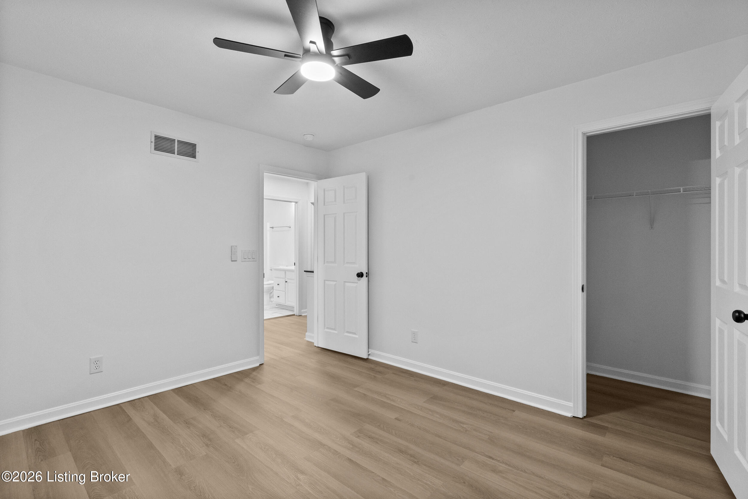 243 Grand Central Dr Property Photo 23