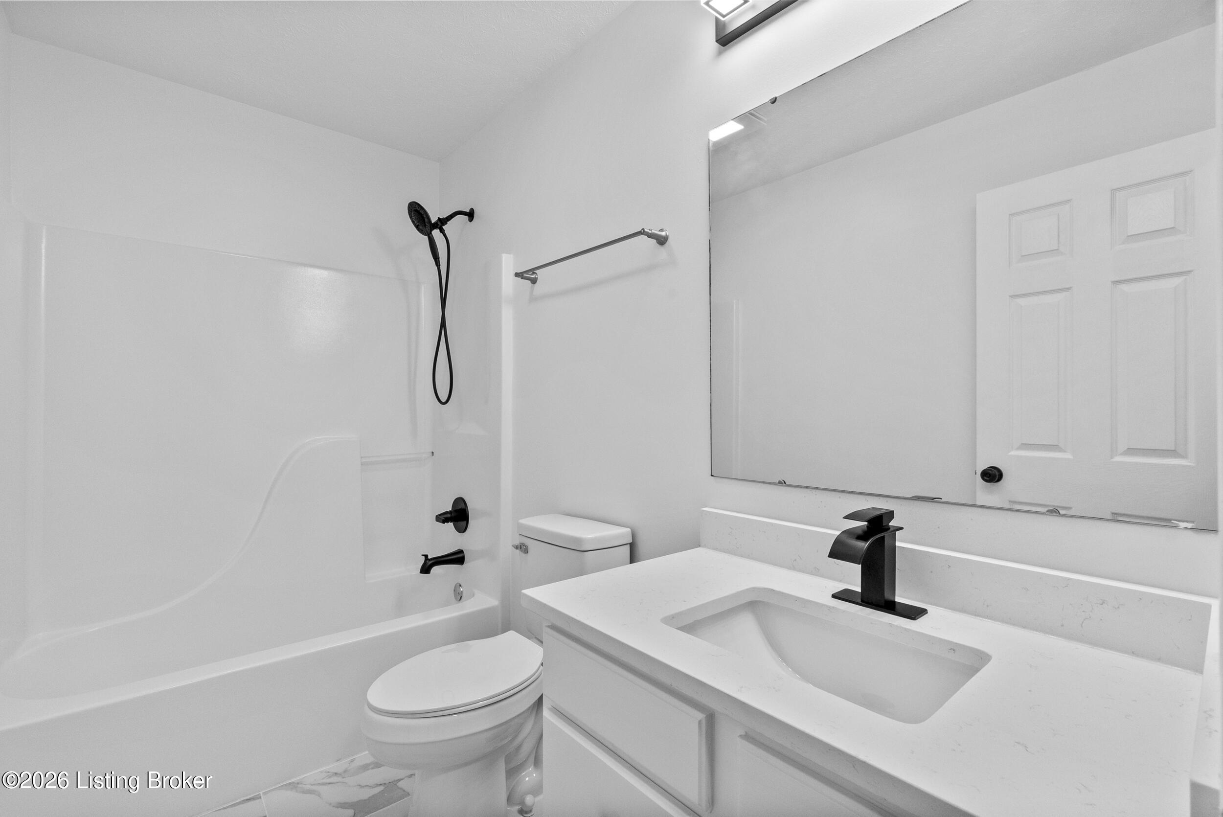 243 Grand Central Dr Property Photo 25