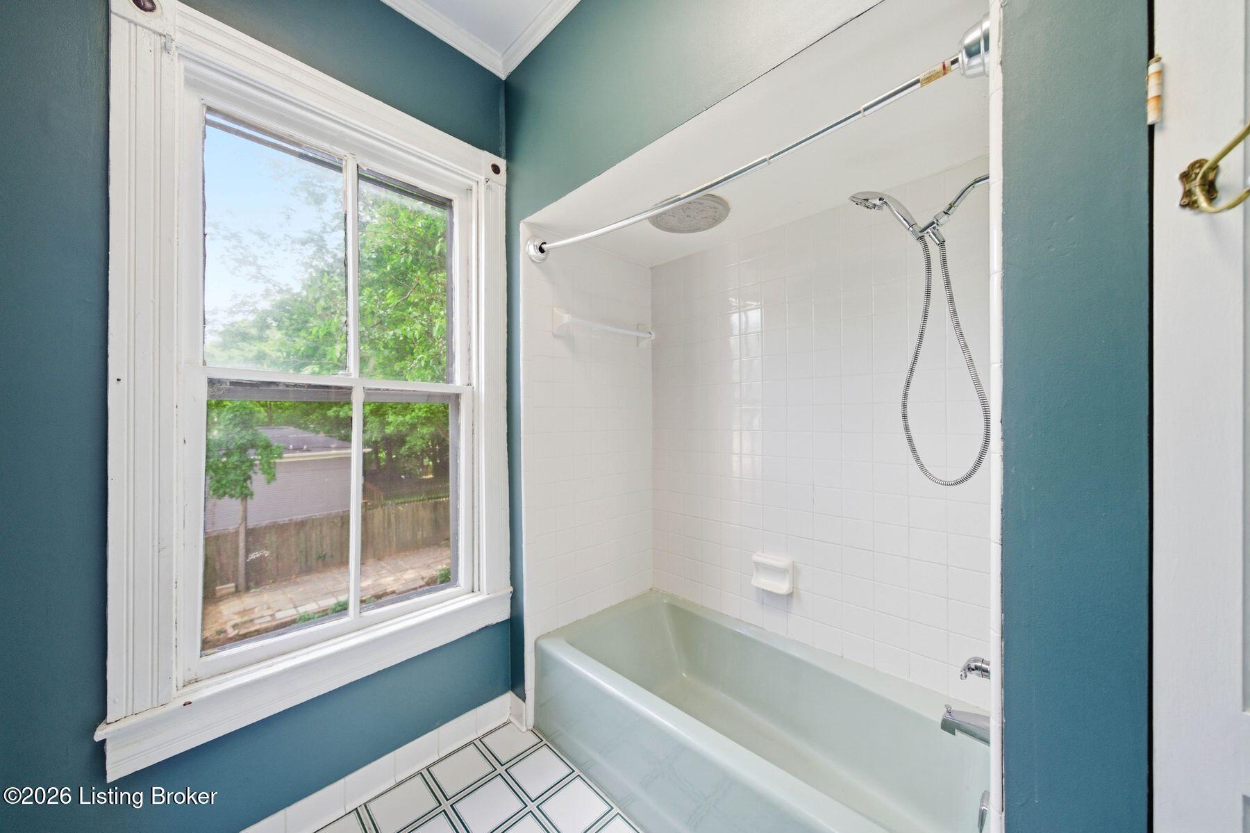 1314 Morton Ave Property Photo 40