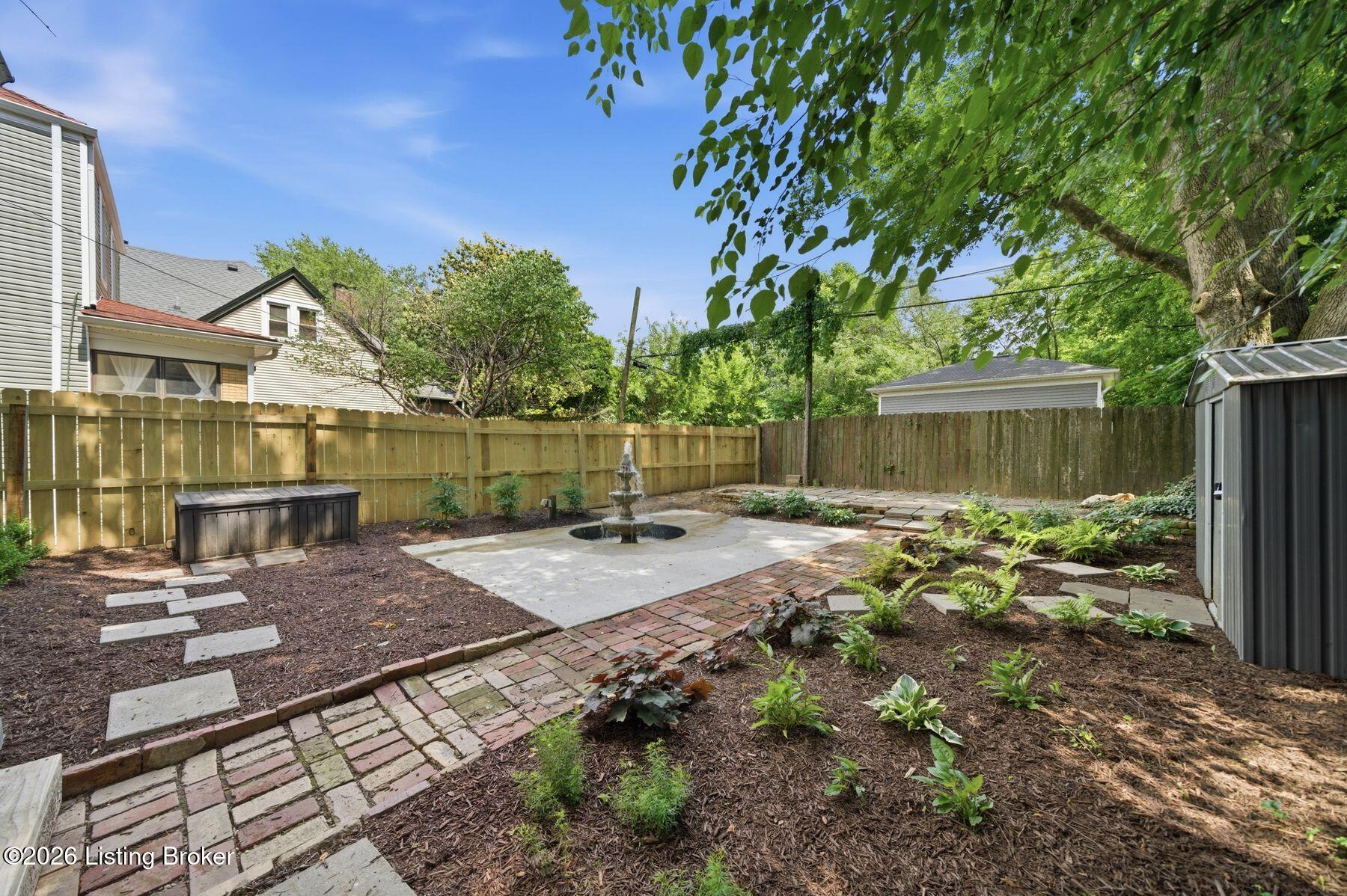 1314 Morton Ave Property Photo 42