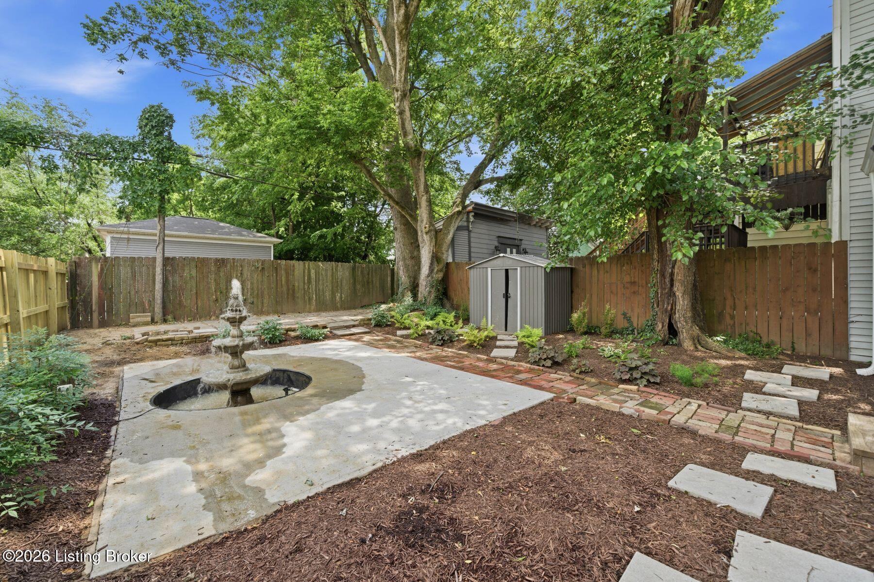 1314 Morton Ave Property Photo 44