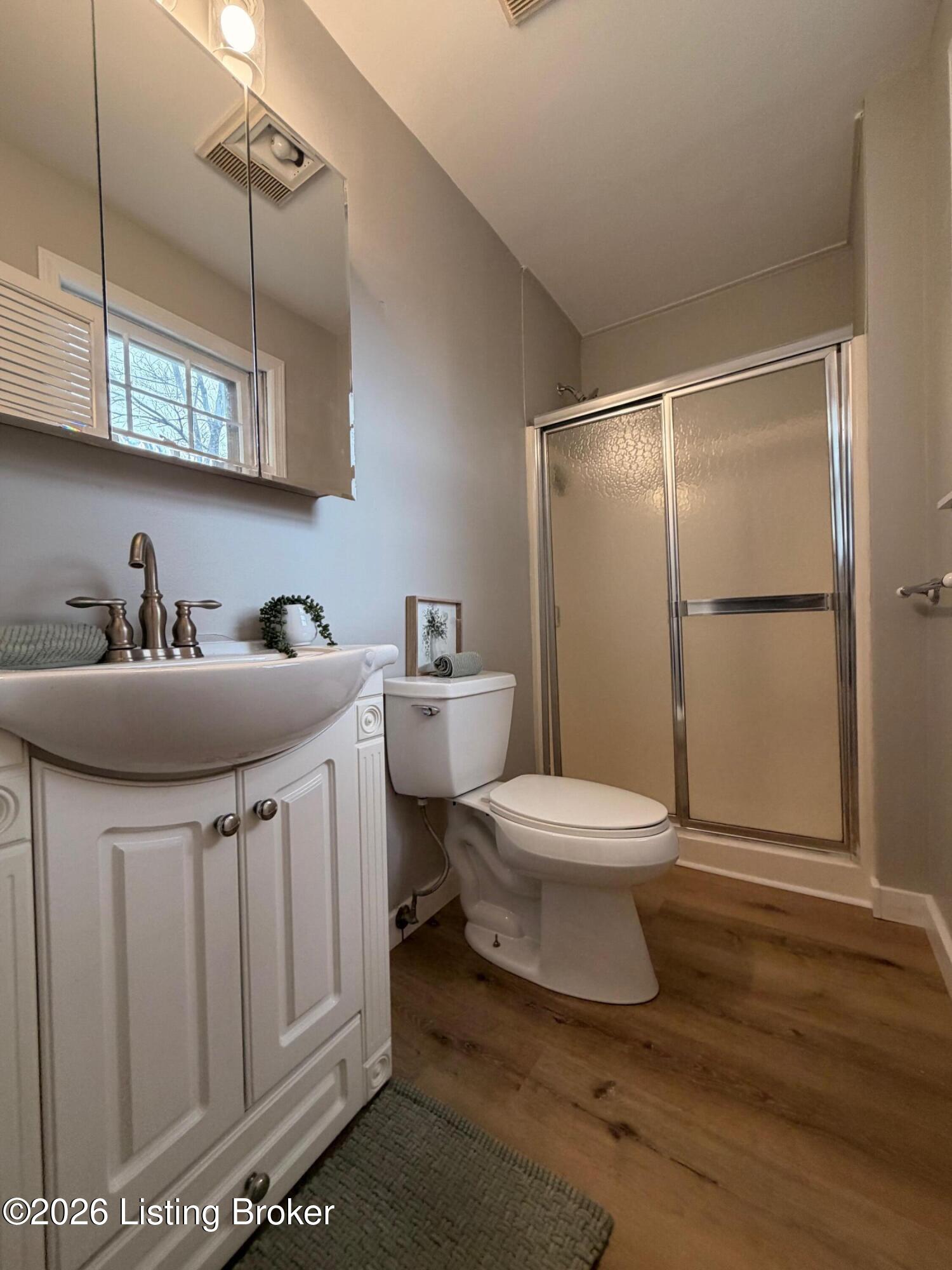 634 Cherry Wood Dr Property Photo 6