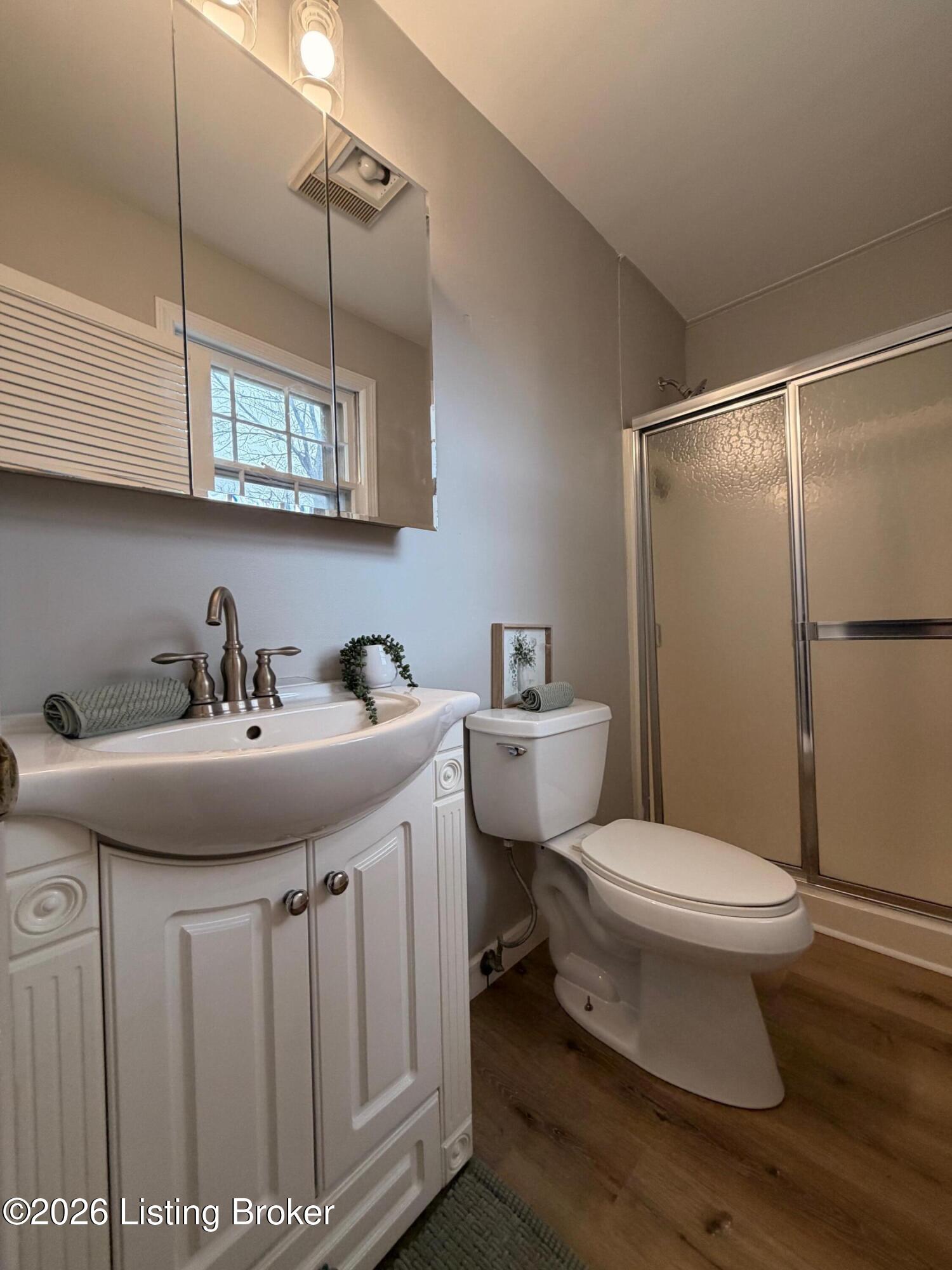 634 Cherry Wood Dr Property Photo 7