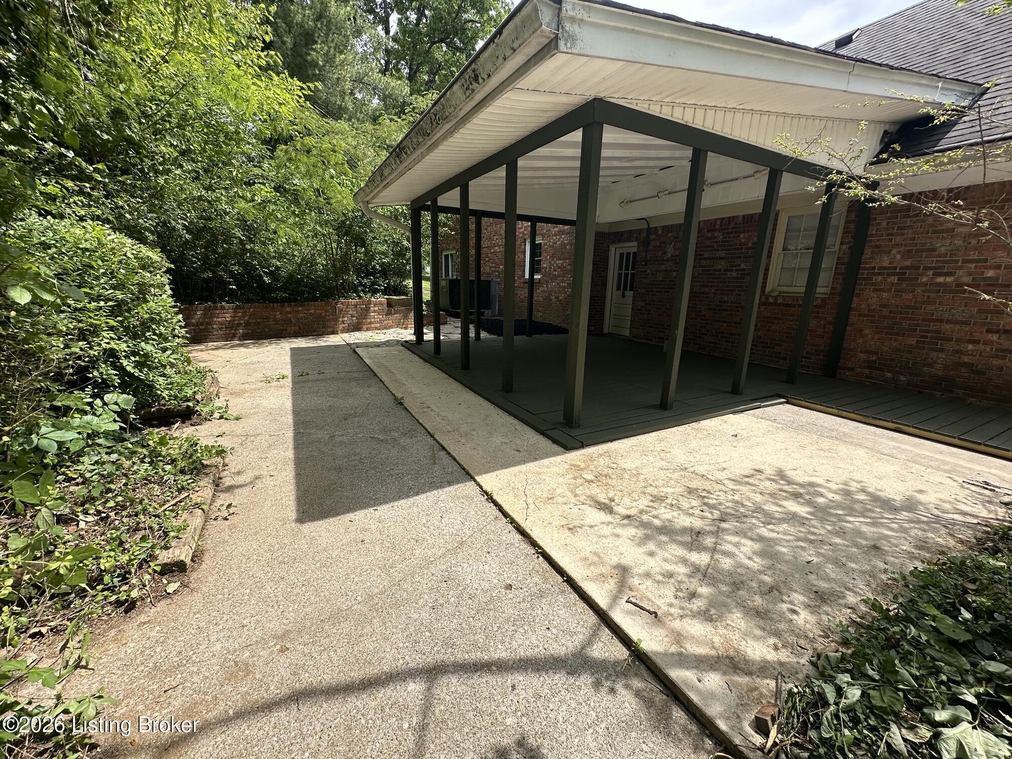 634 Cherry Wood Dr Property Photo 37