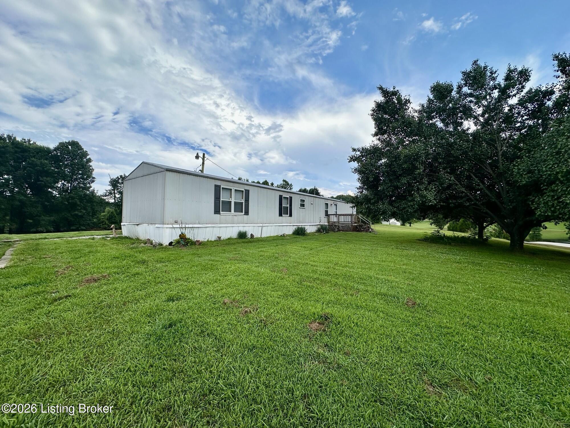 50 Johnnie Pack Rd Property Photo 1