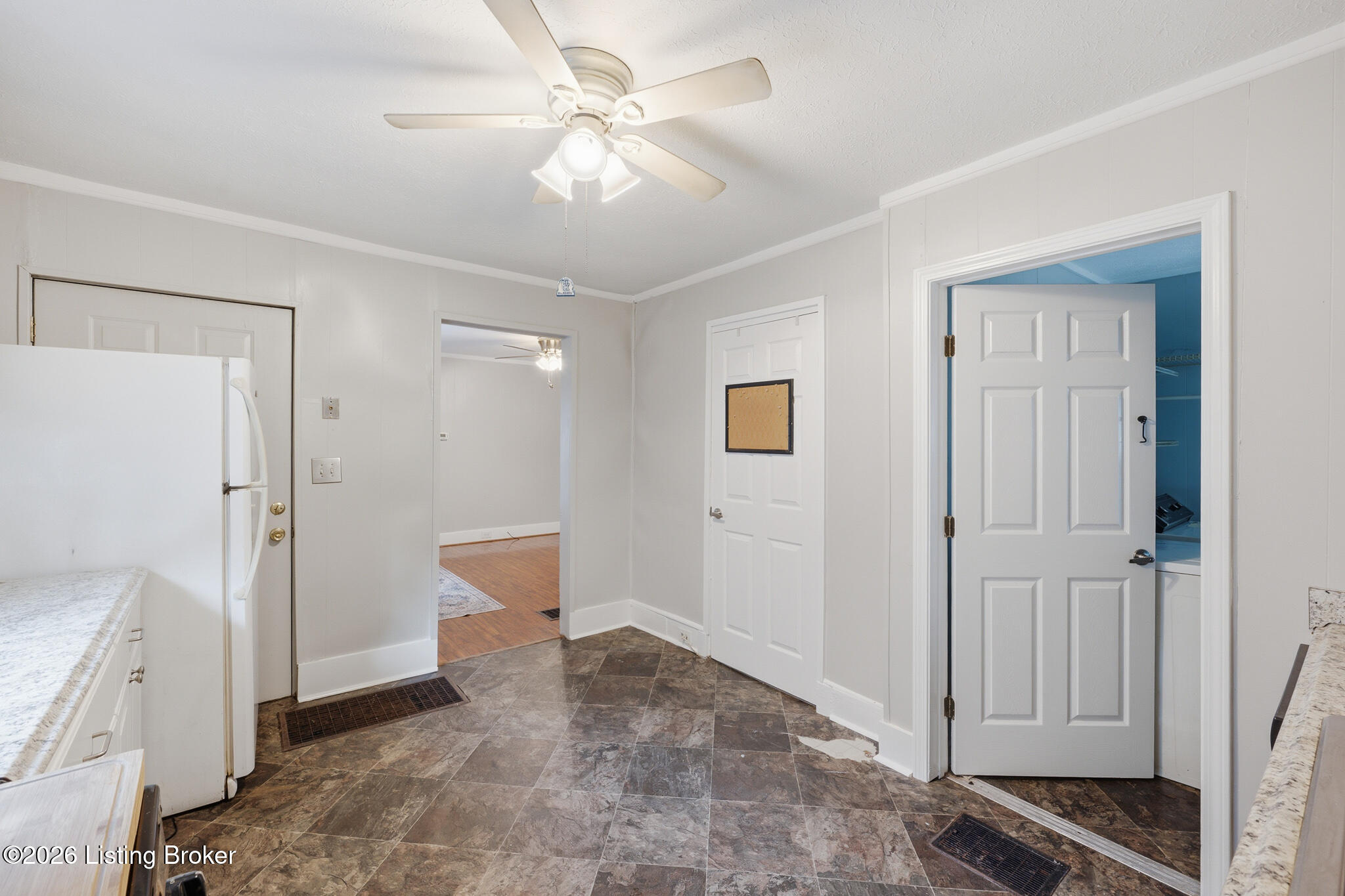 2119 Bradley Ave Property Photo 18