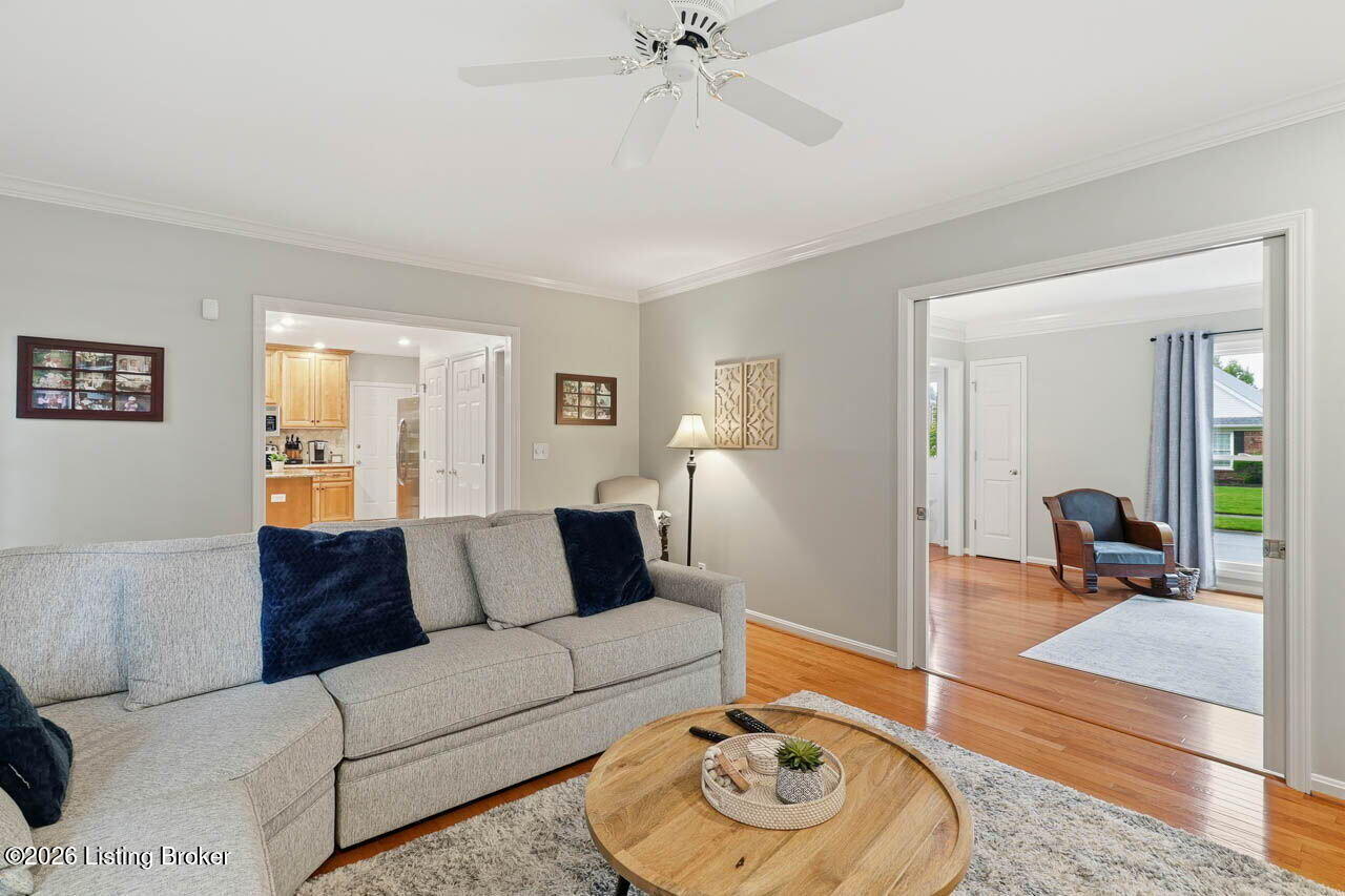 1410 Autumn Ridge Rd Property Photo 16