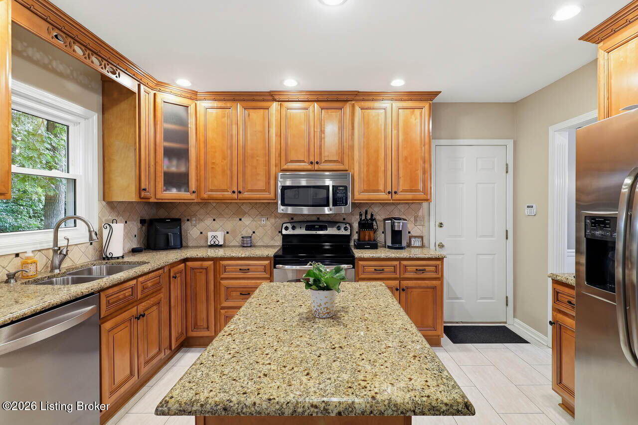 1410 Autumn Ridge Rd Property Photo 23
