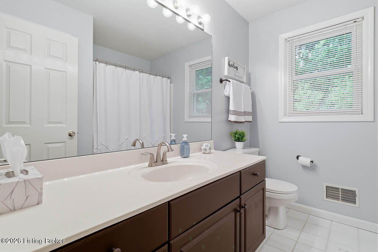 1410 Autumn Ridge Rd Property Photo 46