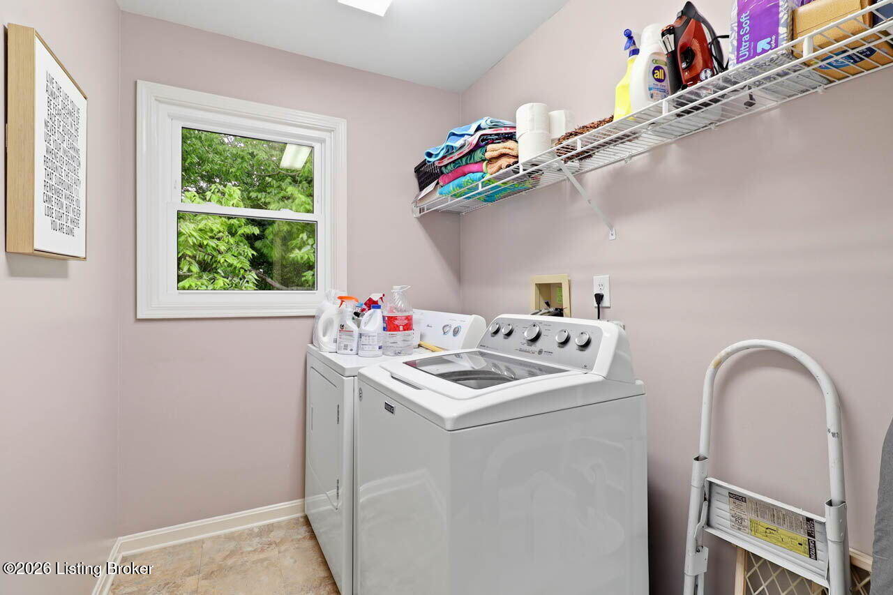 1410 Autumn Ridge Rd Property Photo 47