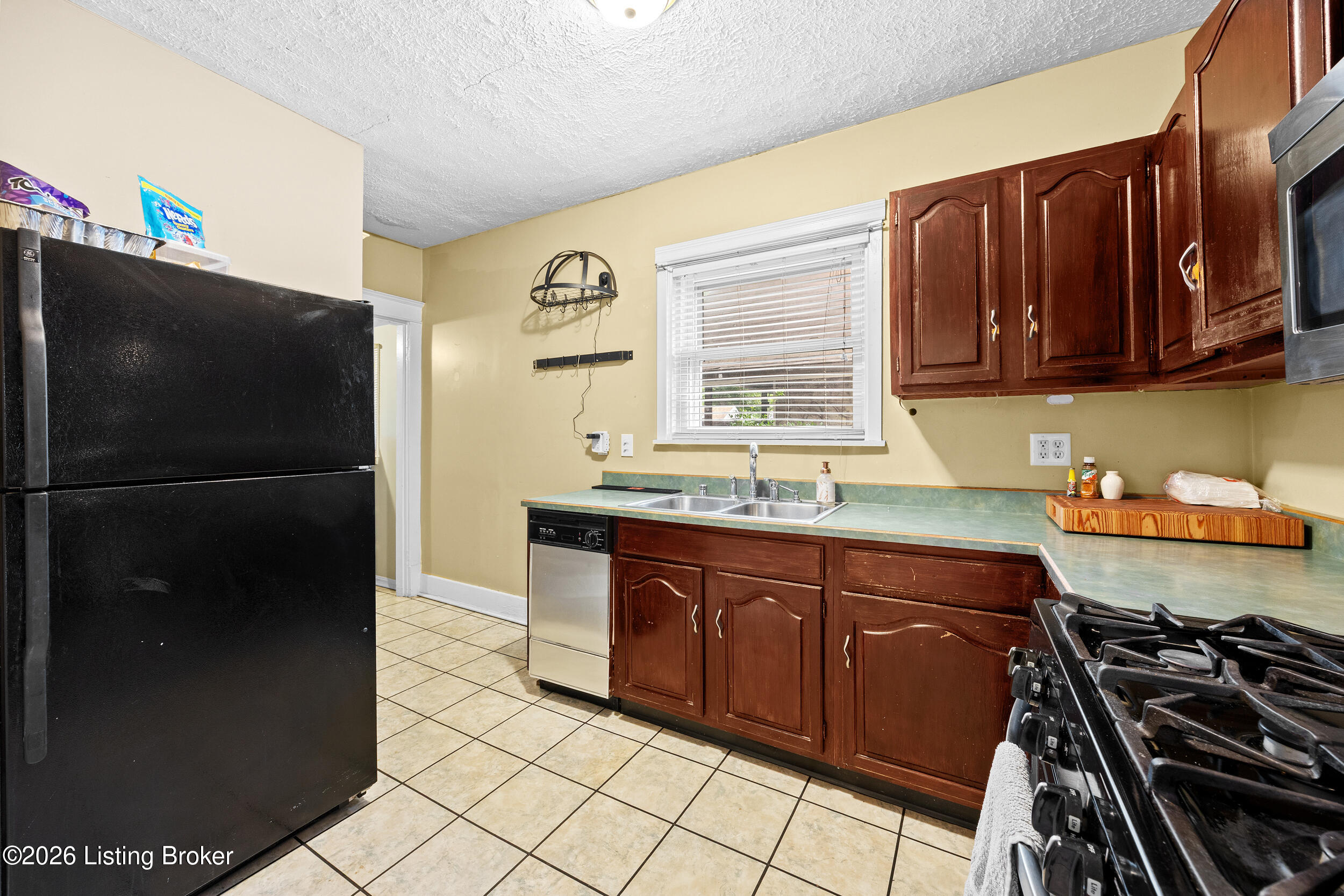 840 Melford Ave Property Photo 11