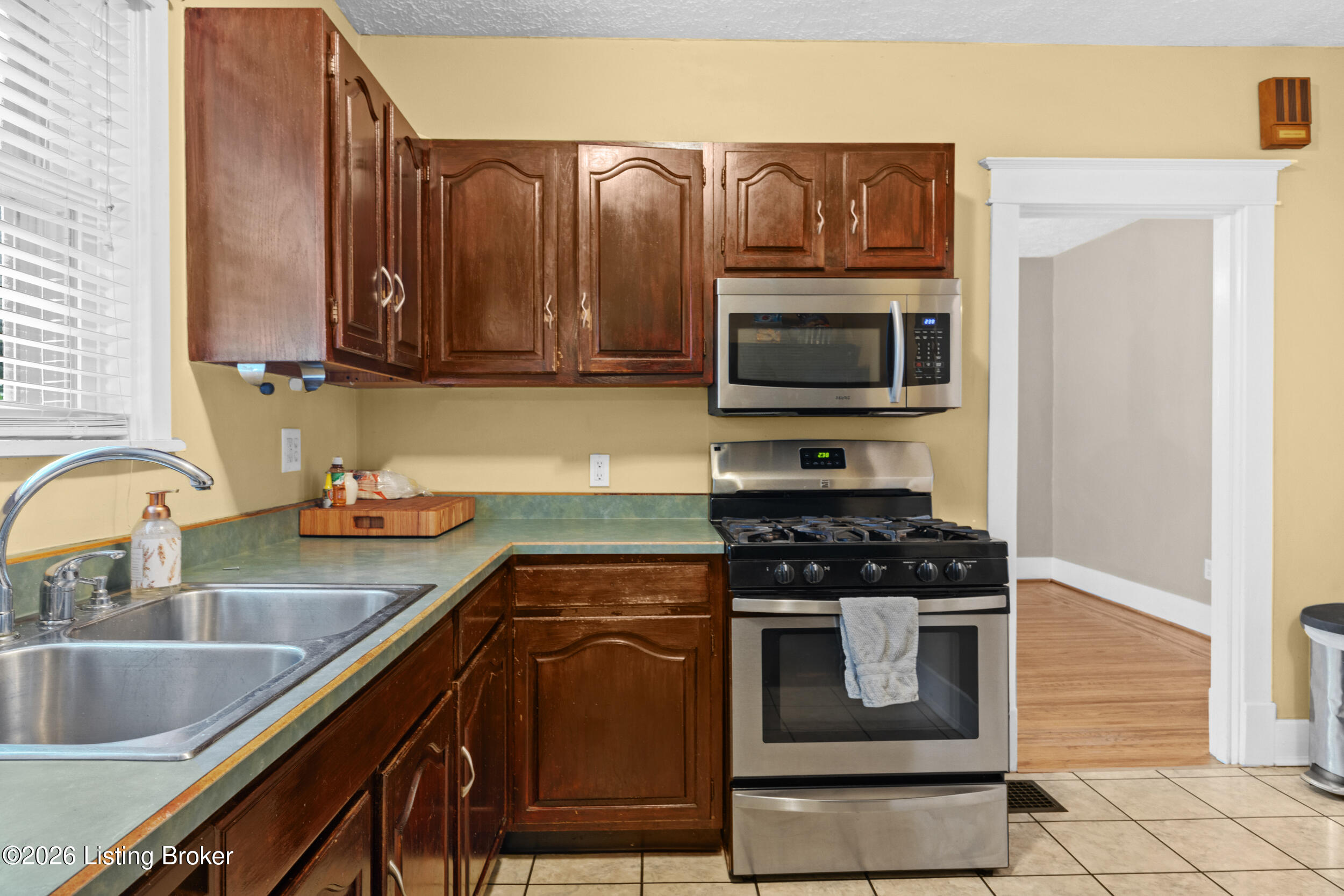840 Melford Ave Property Photo 13