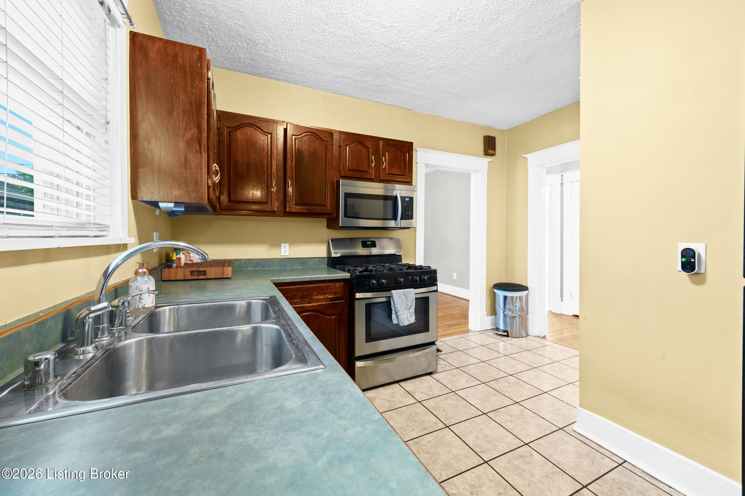 840 Melford Ave Property Photo 14