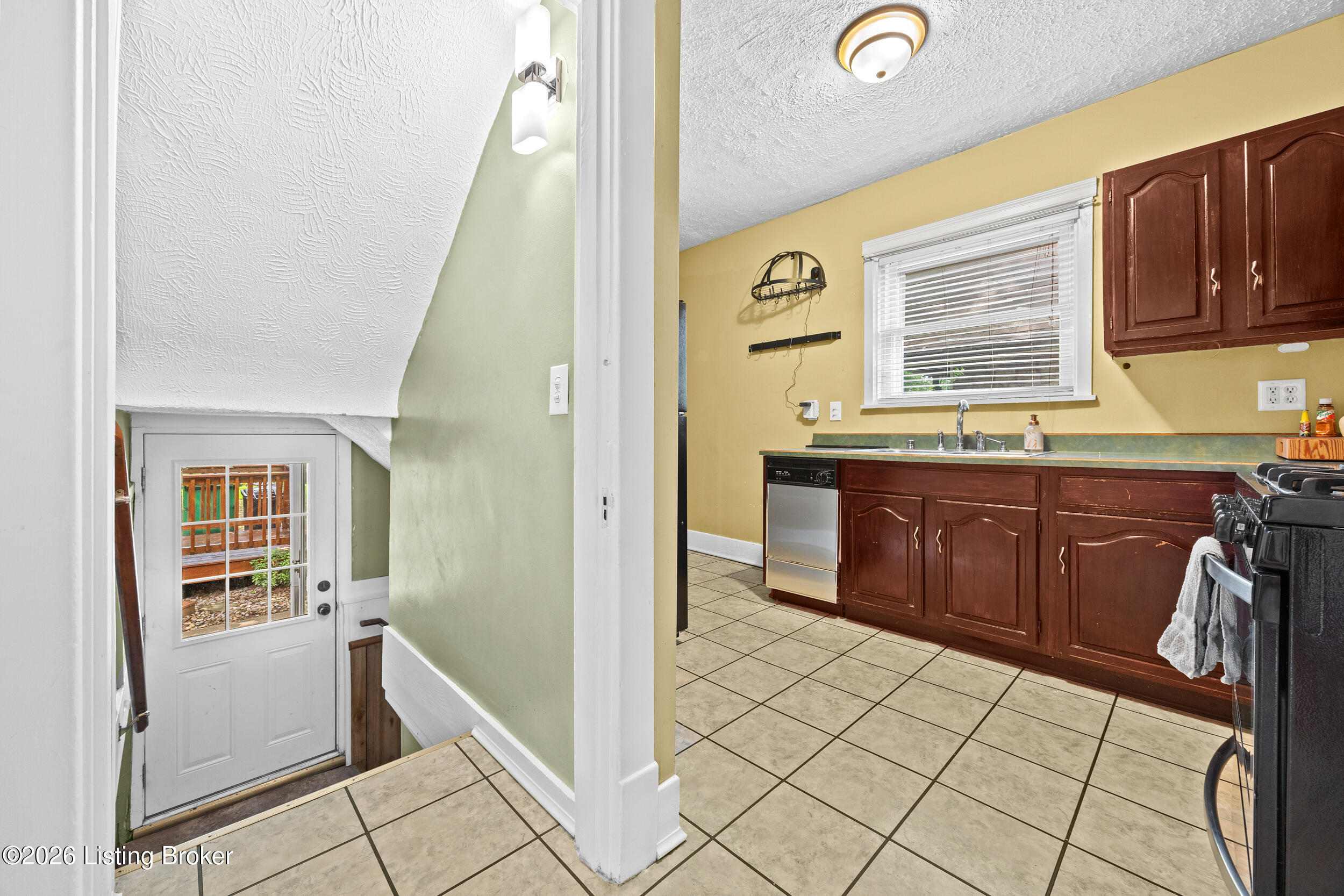 840 Melford Ave Property Photo 31