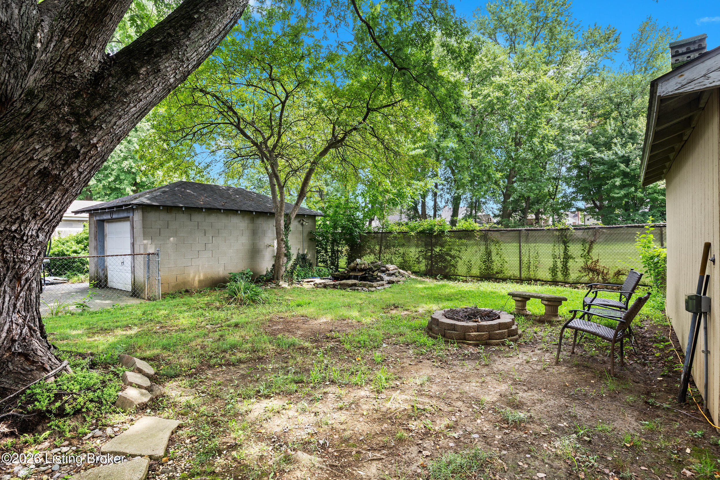 840 Melford Ave Property Photo 48
