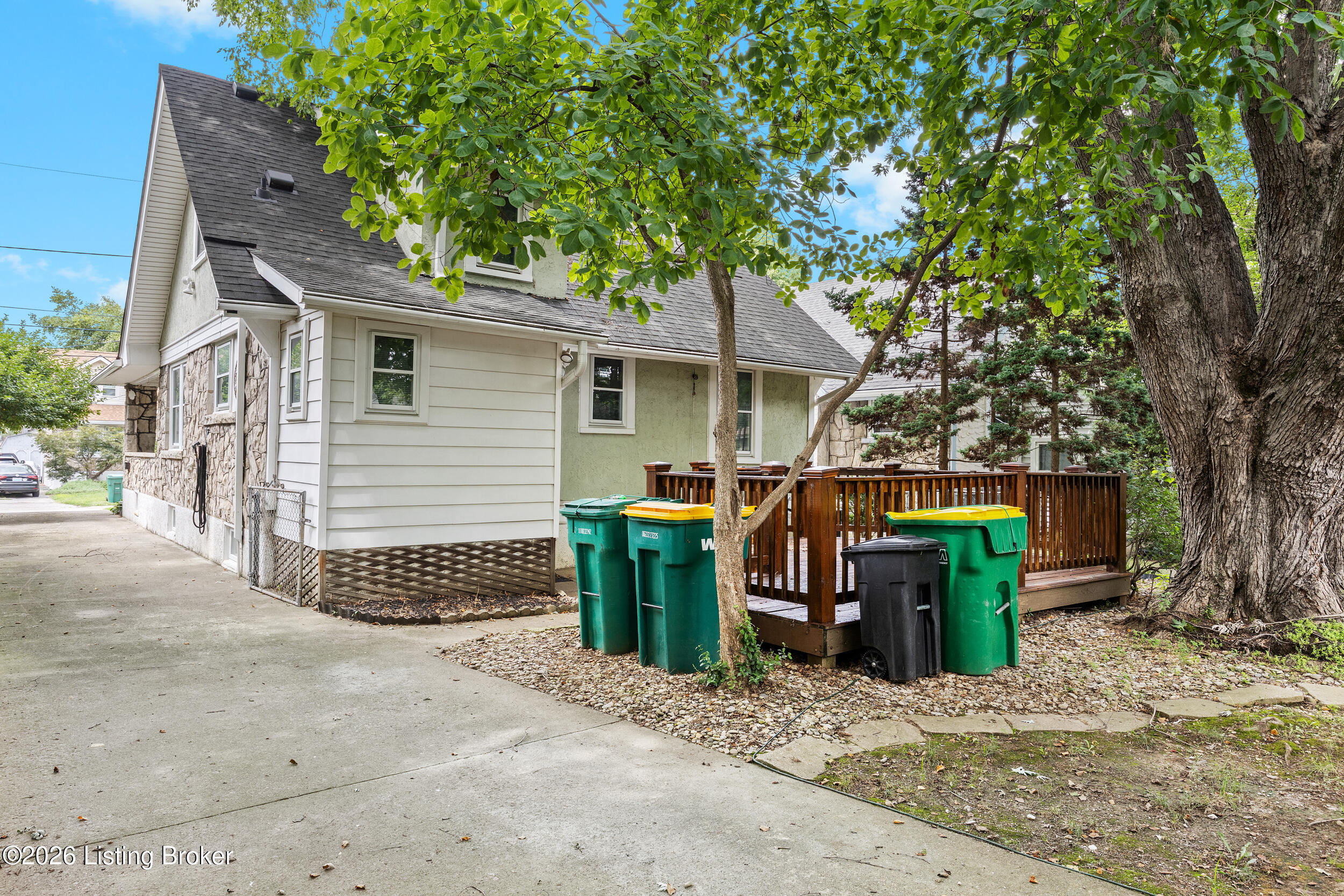 840 Melford Ave Property Photo 51