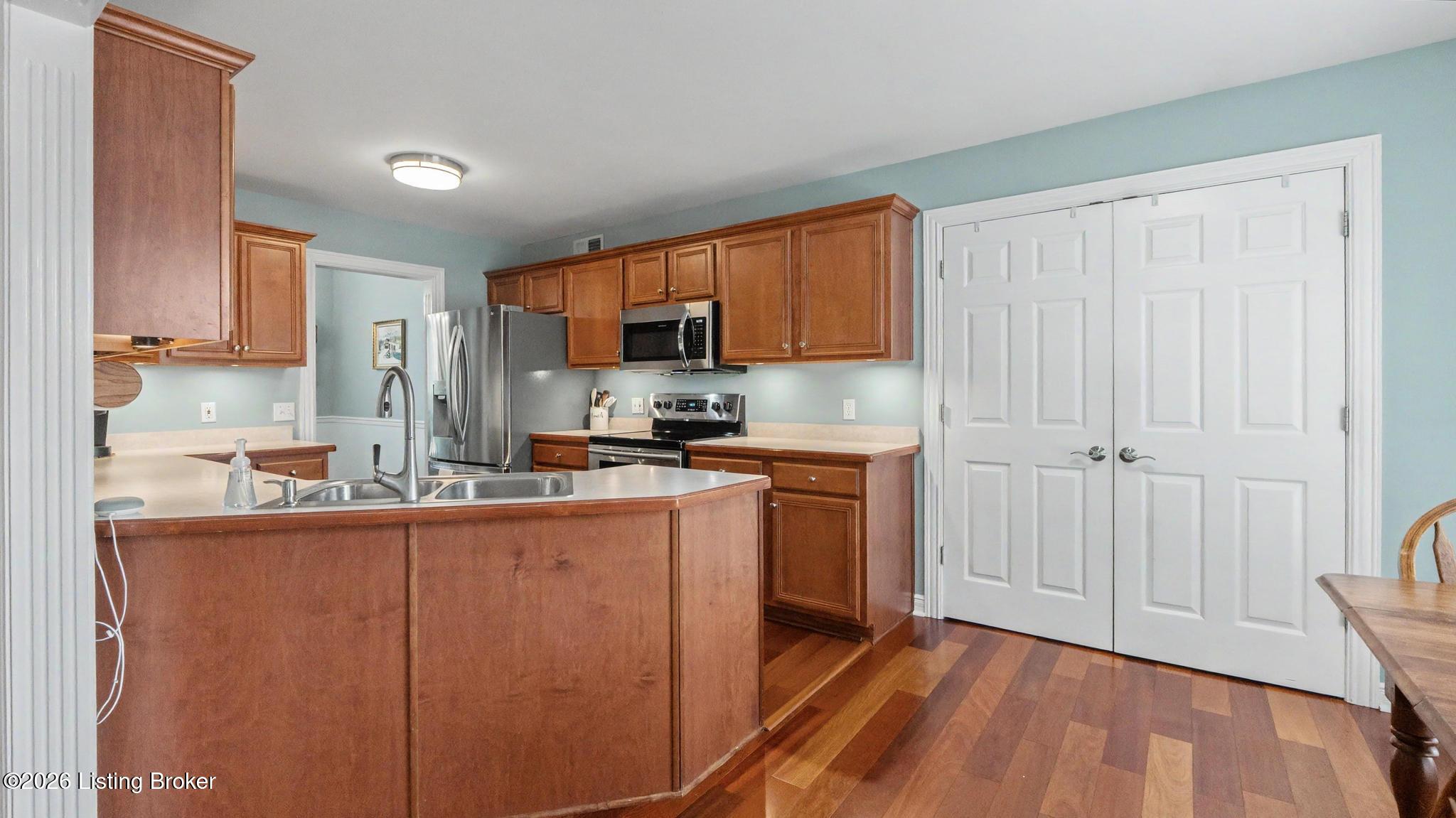 7110 Apple Orchard Ln Property Photo 8