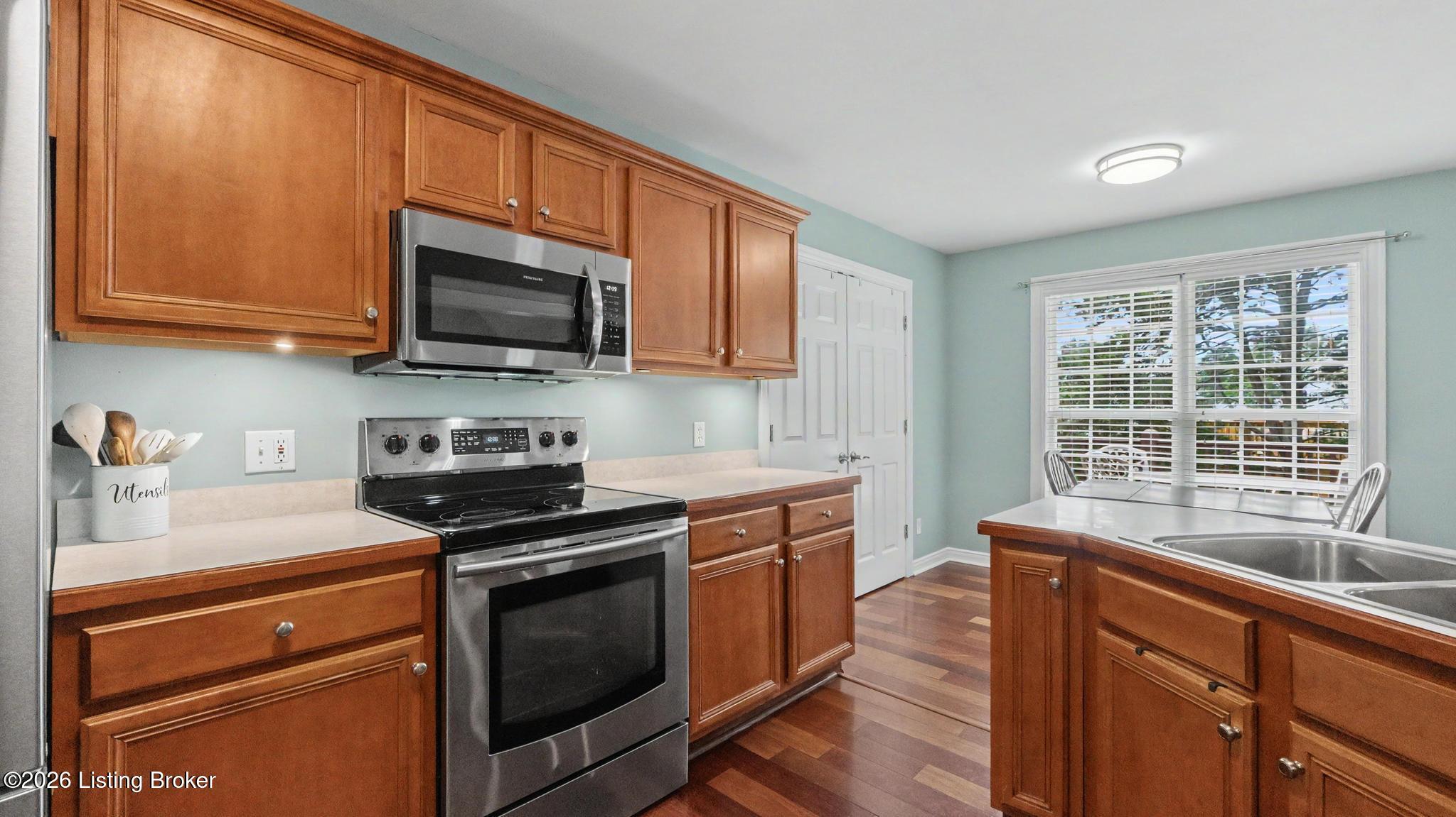 7110 Apple Orchard Ln Property Photo 9