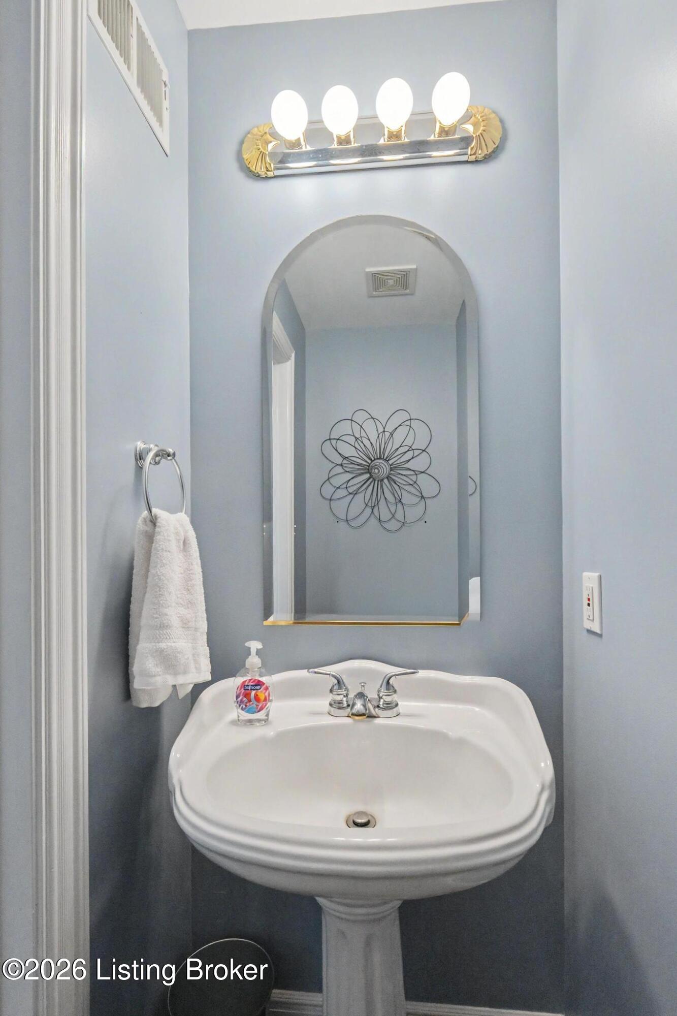 7110 Apple Orchard Ln Property Photo 14