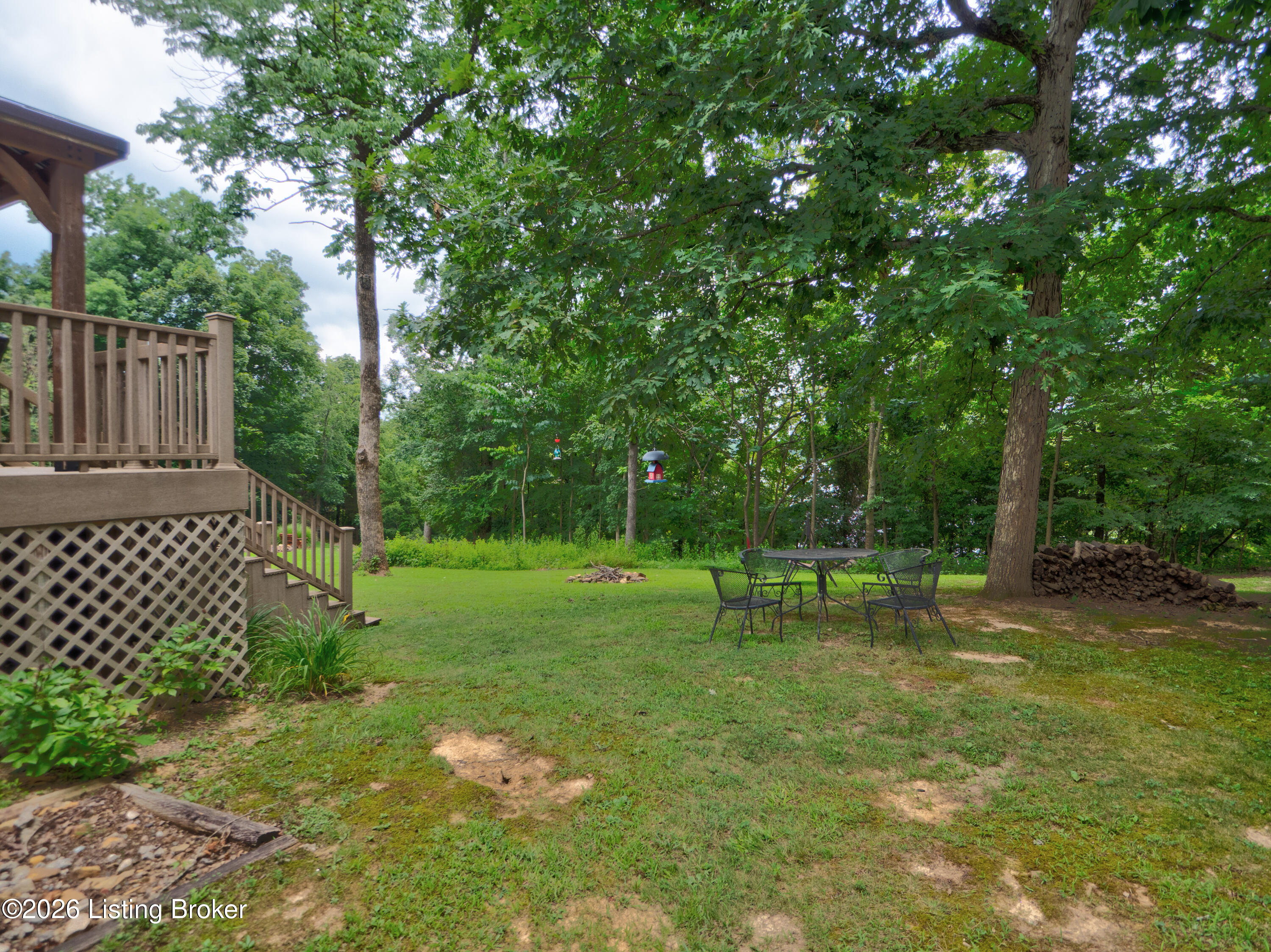 96 Shores Ln Property Photo 6