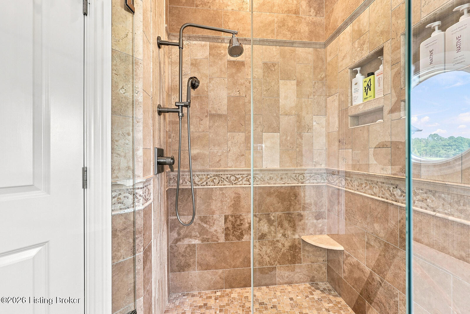 486 Chesterfield Way Property Photo 25