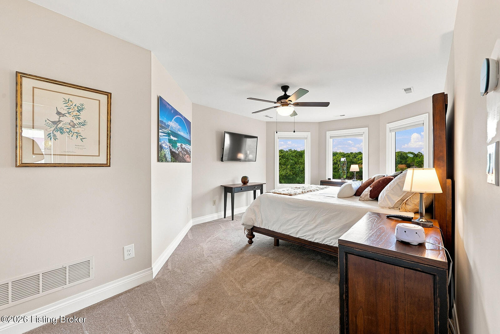 486 Chesterfield Way Property Photo 33