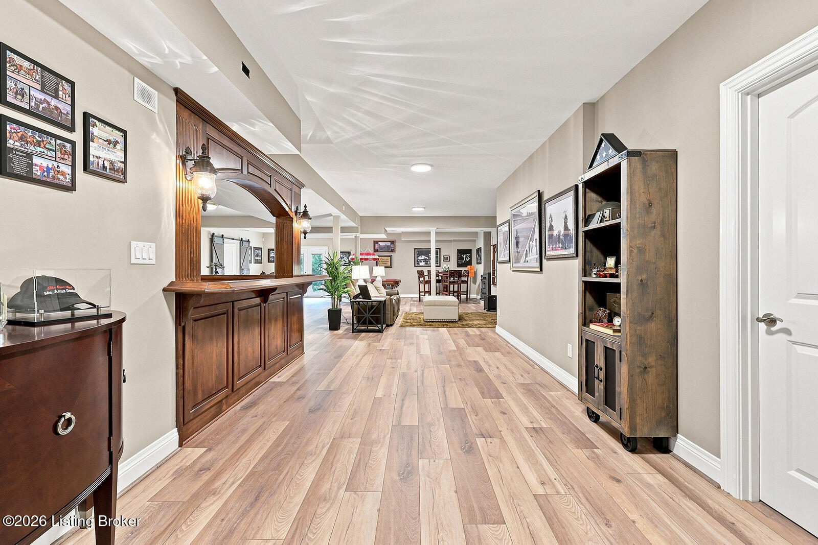 486 Chesterfield Way Property Photo 35