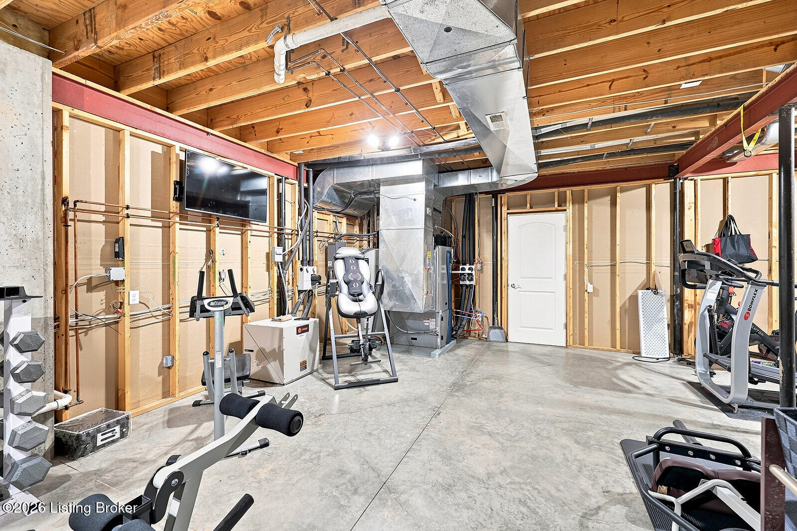 486 Chesterfield Way Property Photo 41