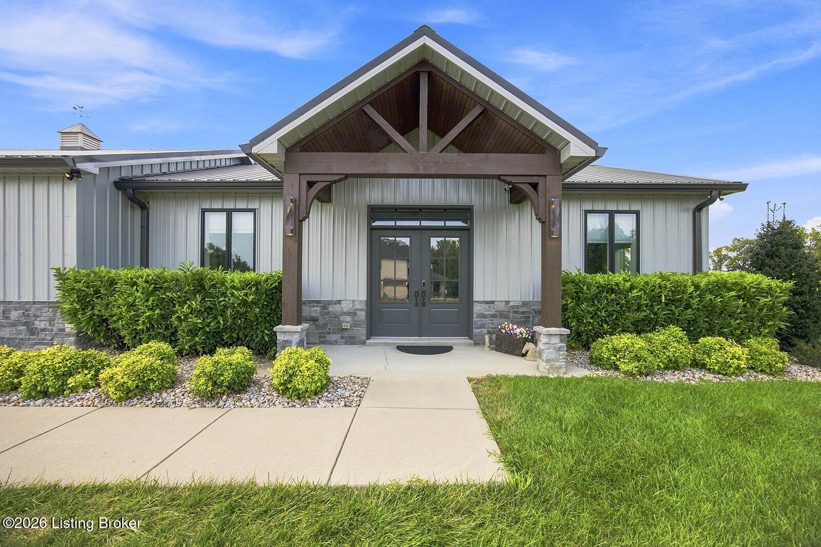 486 Chesterfield Way Property Photo 42