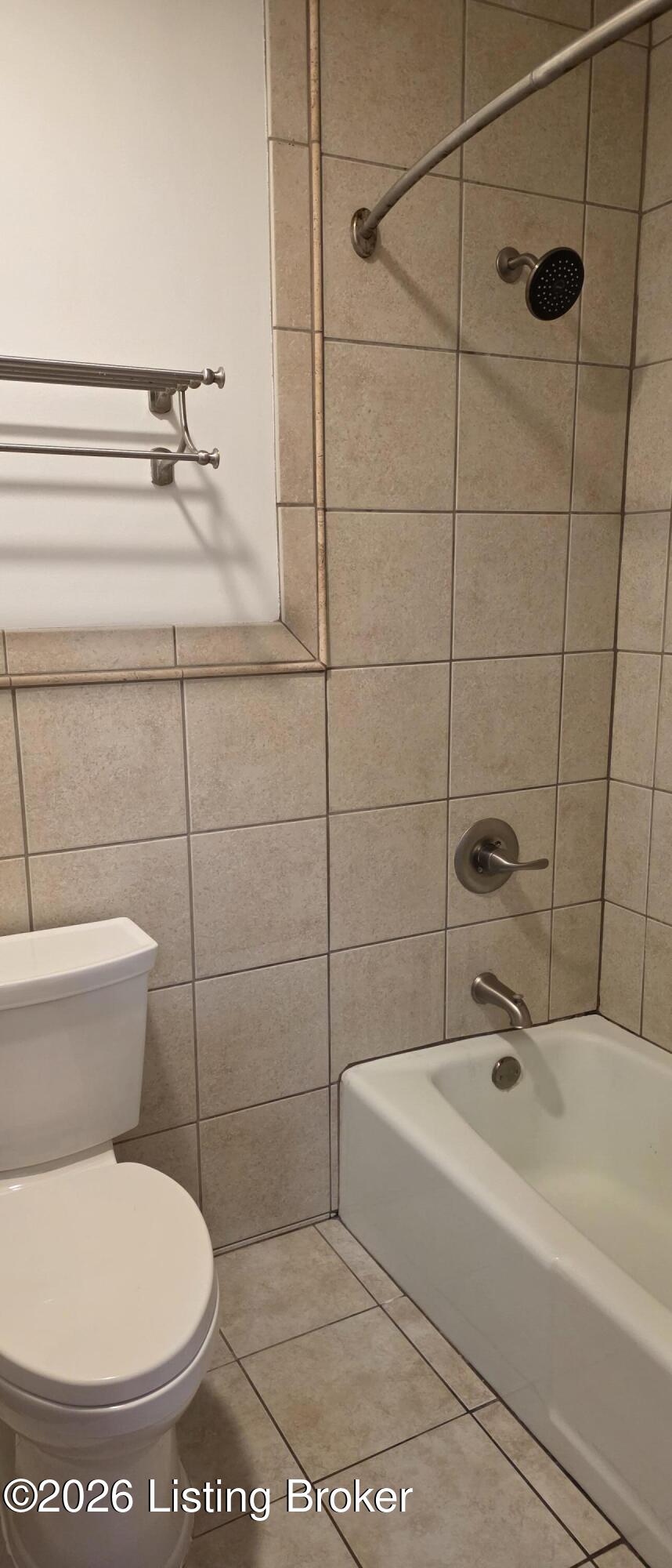 7246 Heatherly Square Property Photo 17