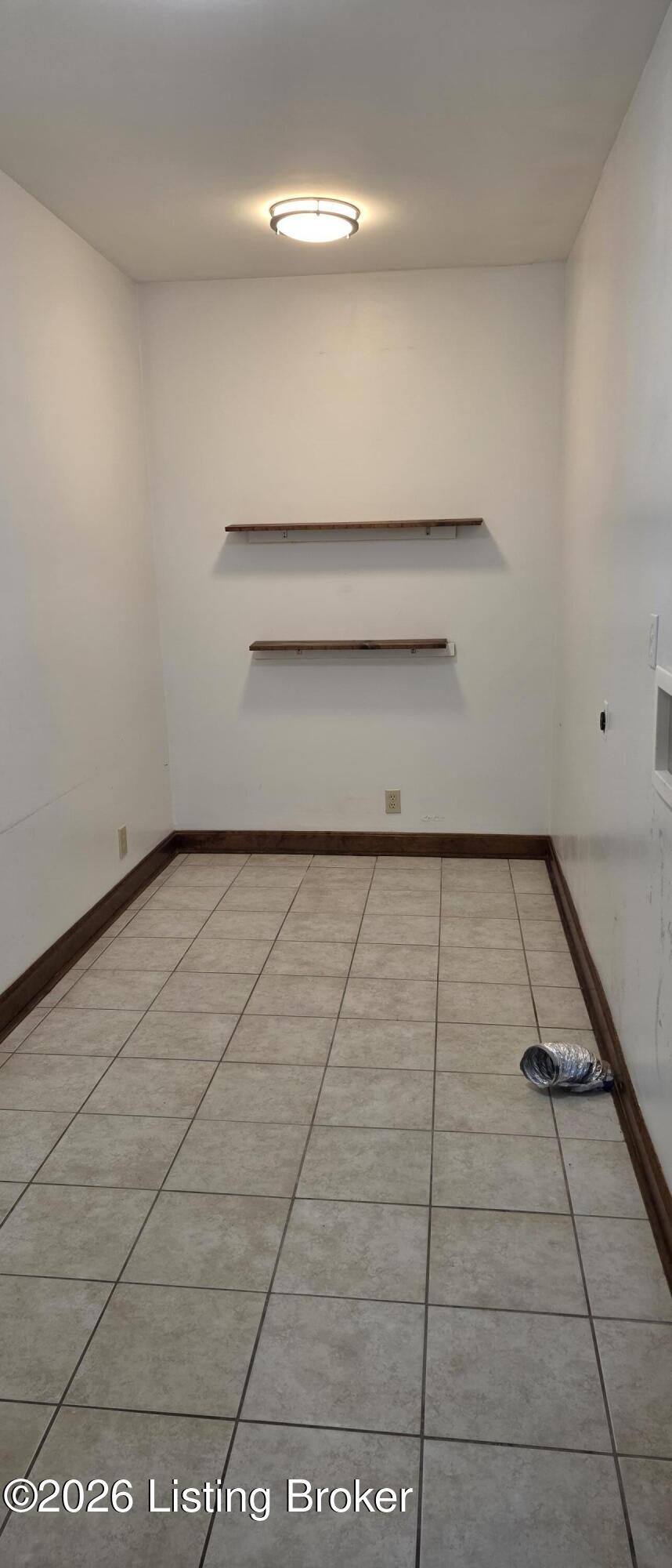 7246 Heatherly Square Property Photo 18